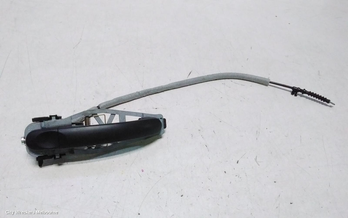 VOLKSWAGEN TRANSPORTER DOOR HANDLE, T5, RH FRONT, OUTER, 08/2004 - 06/2015 - Image 1