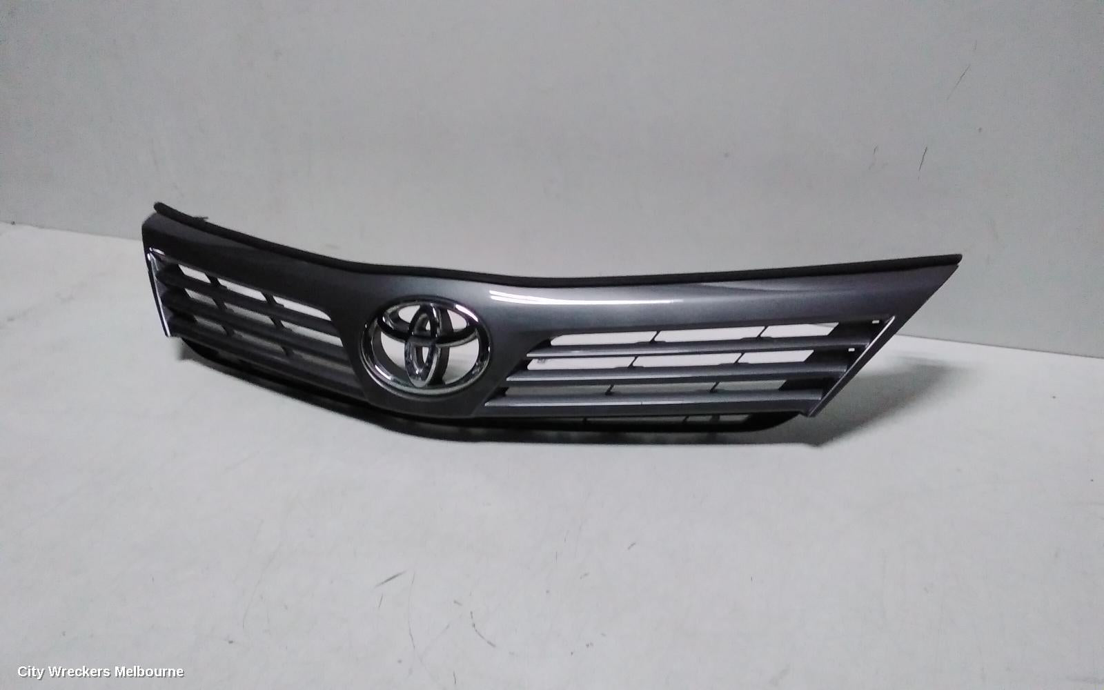 TOYOTA CAMRY GRILLE, RADIATOR GRILLE, ASV50, ALTISE, 3 LOUVRE TYPE, 11/2011 - 03/2015 - Image 3