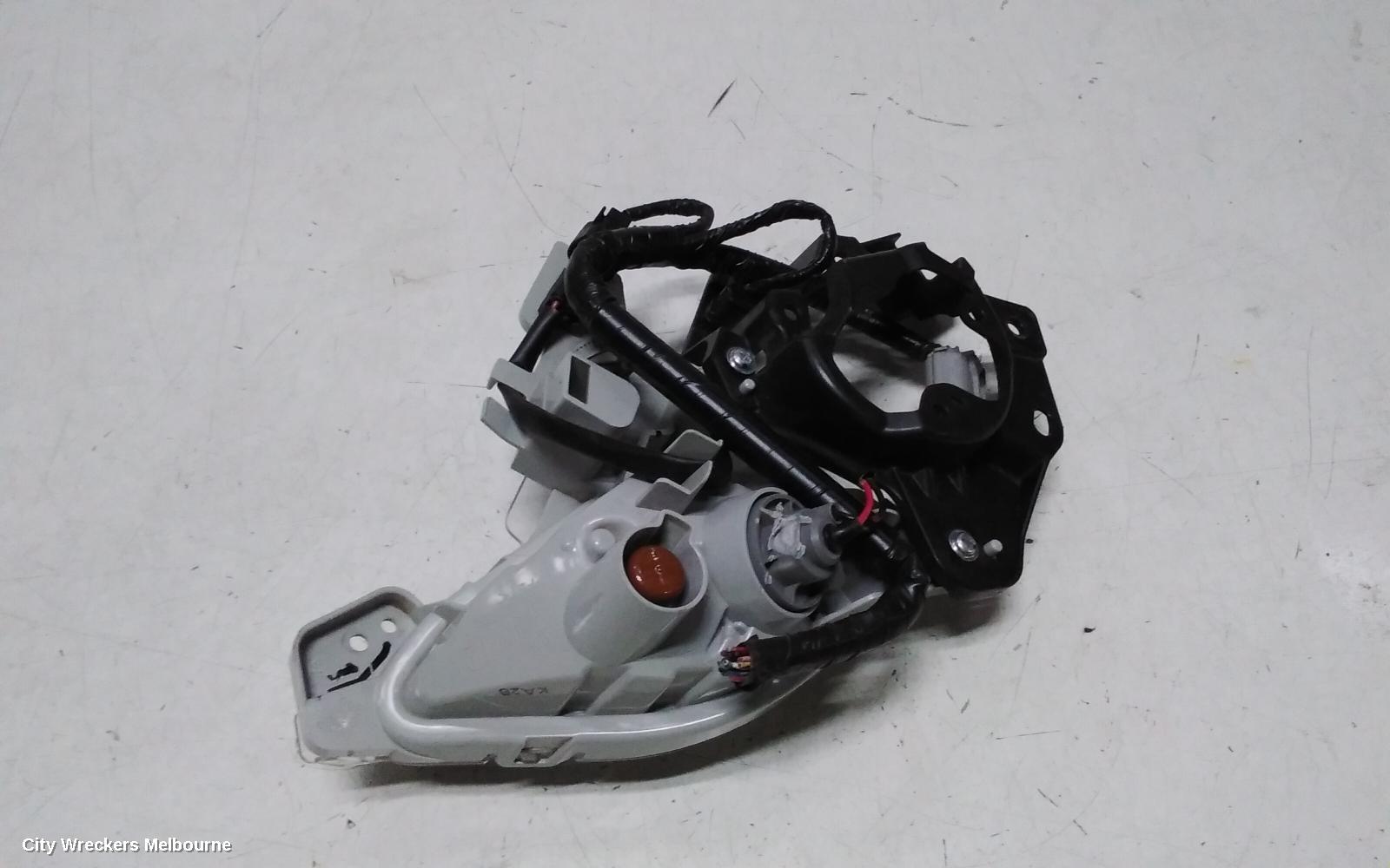 MAZDA CX3 LEFT INDICATOR/FOG/SIDE, BUMPER FLASHER, DK, 03/2015 ONWARDS - Image 3