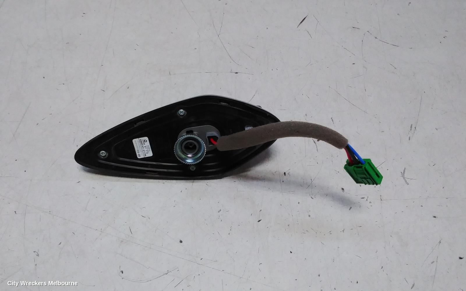 HYUNDAI TUCSON ANTENNA, NX4, W/ SAT NAV TYPE, 02/2021 ONWARDS - Image 3