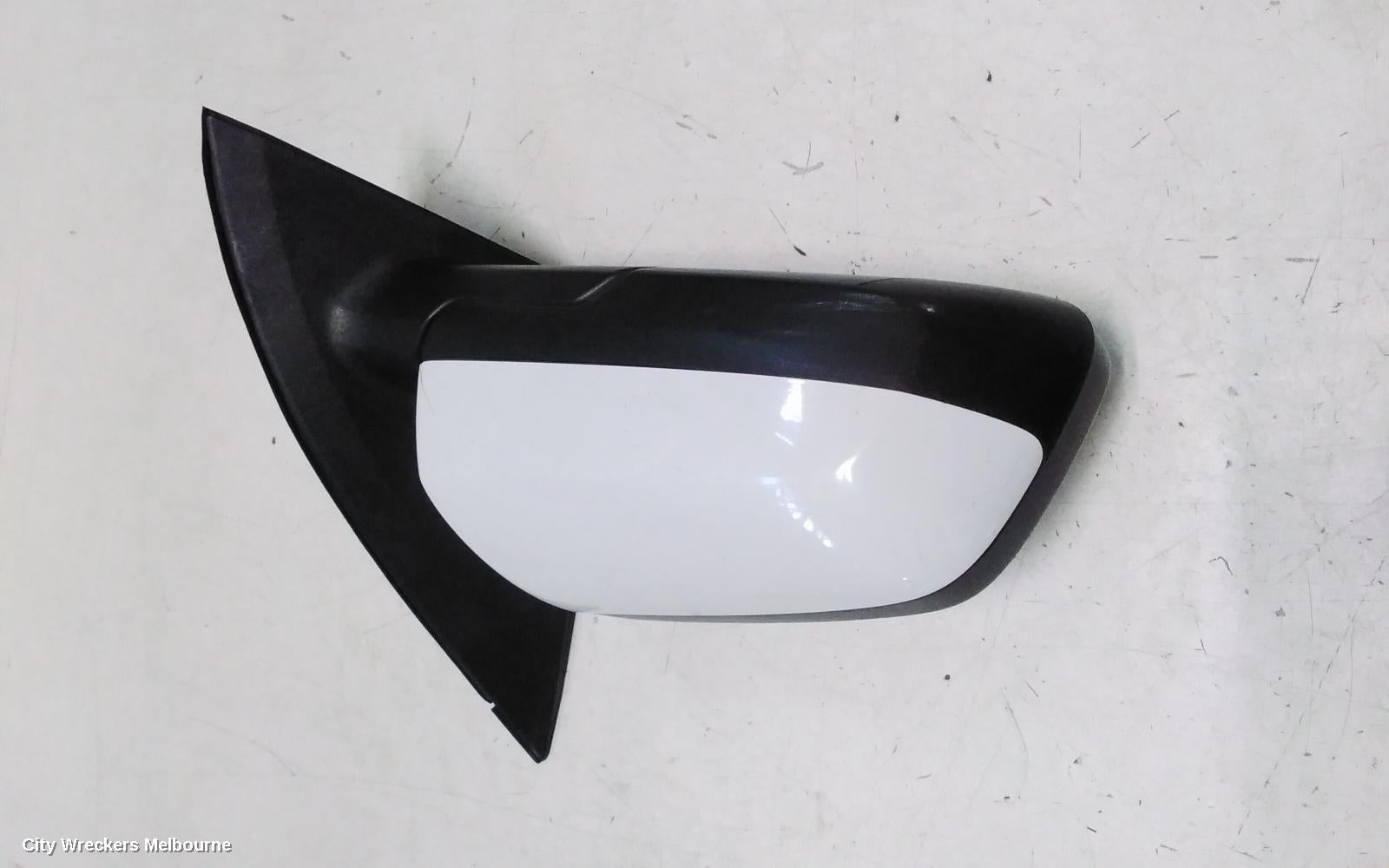 HOLDEN COMMODORE RIGHT DOOR MIRROR, VE, NON HEATED & NON PUDDLE LAMP TYPE, 08/2006 - 05/2013 - Image 3