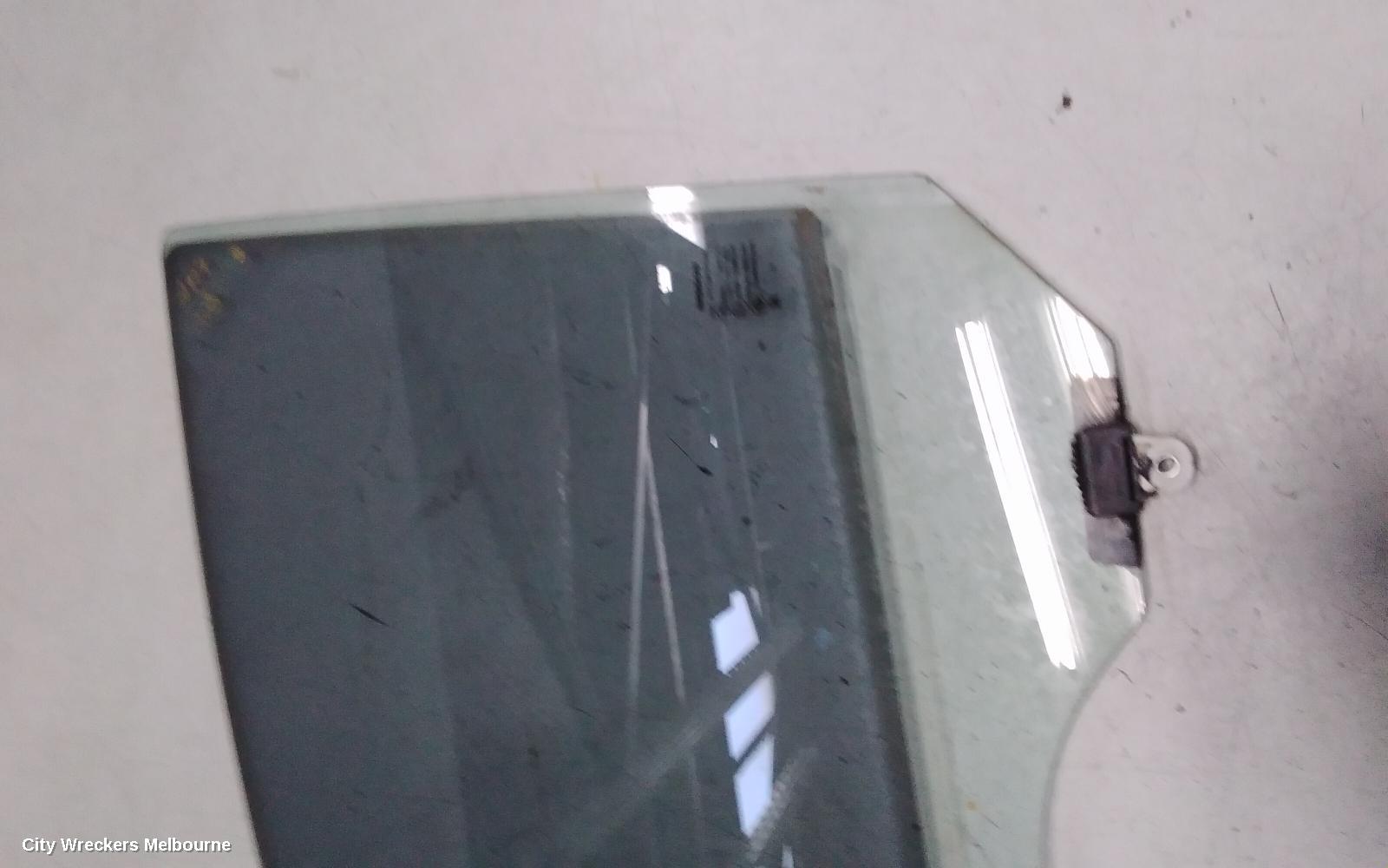NISSAN MICRA LEFT FRONT DOOR WINDOW, K13, 11/2010 - 12/2016 - Image 3
