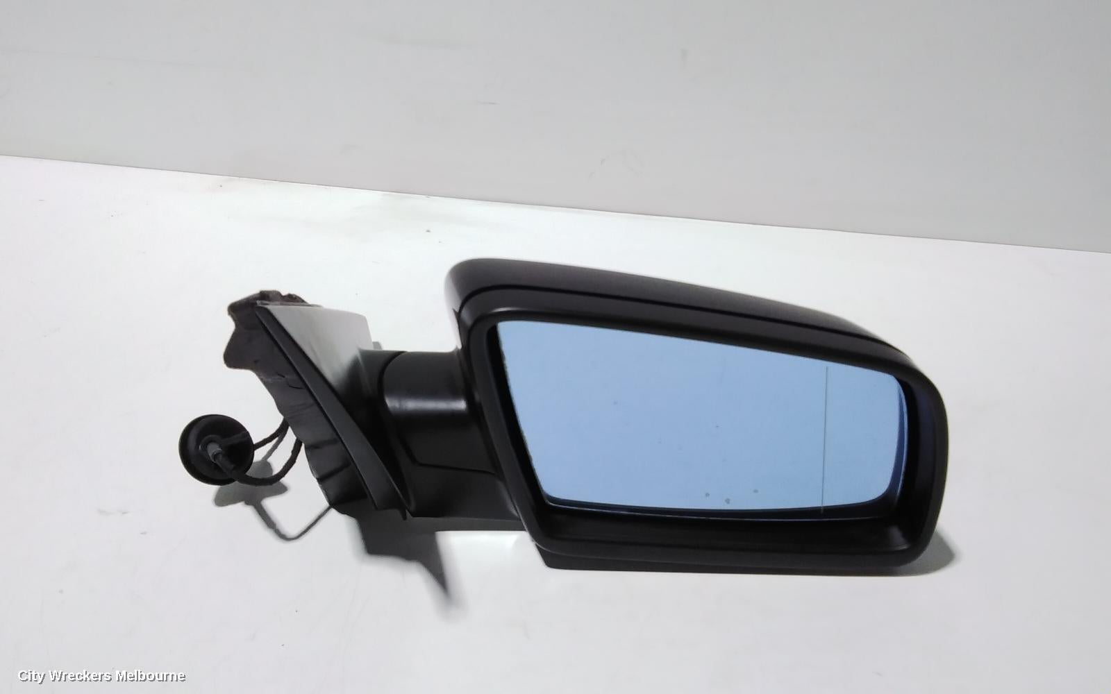 BMW 5 SERIES RIGHT DOOR MIRROR, E60/E61, AUTO DIP, W/ LIGHT PACKAGE, NON MEMORY TYPE, 03/2007 - 04/2010 - Image 1