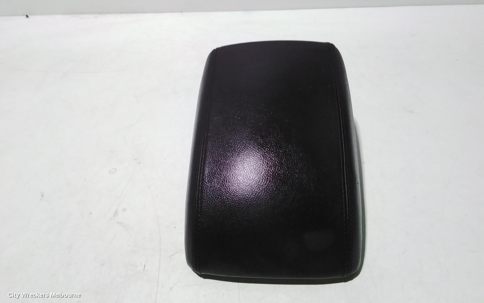 AUDI Q5 CONSOLE, 8R, 03/2009 - 01/2017 - Image 1
