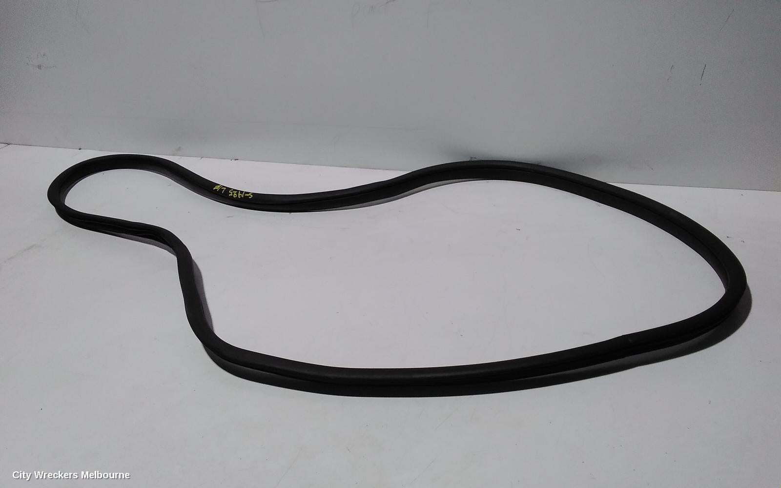 HYUNDAI SANTA FE, TM, 03/2018 - 10/2023, LHF DOOR SEAL ON THE BODY: 89779 - Image 2