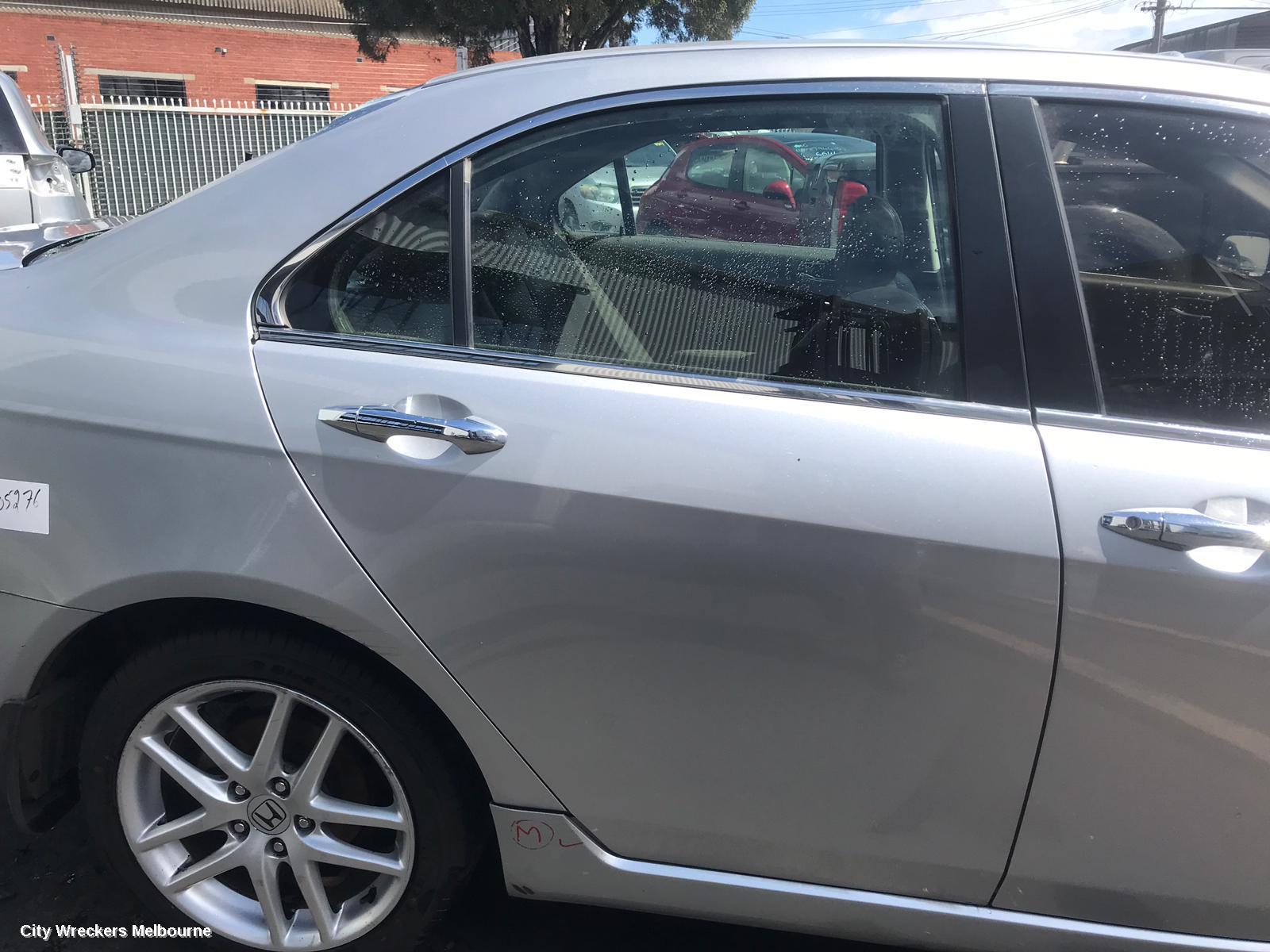HONDA ACCORD RIGHT REAR DOOR, 7TH GEN, CL/EURO (VIN JHMCL), SEDAN, 06/2003 - 03/2008 - Image 3
