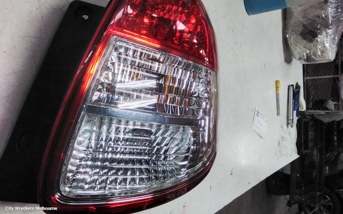 SUZUKI SX4 RIGHT TAILLIGHT, HATCH, 02/2007 - 01/2014 - Image 3