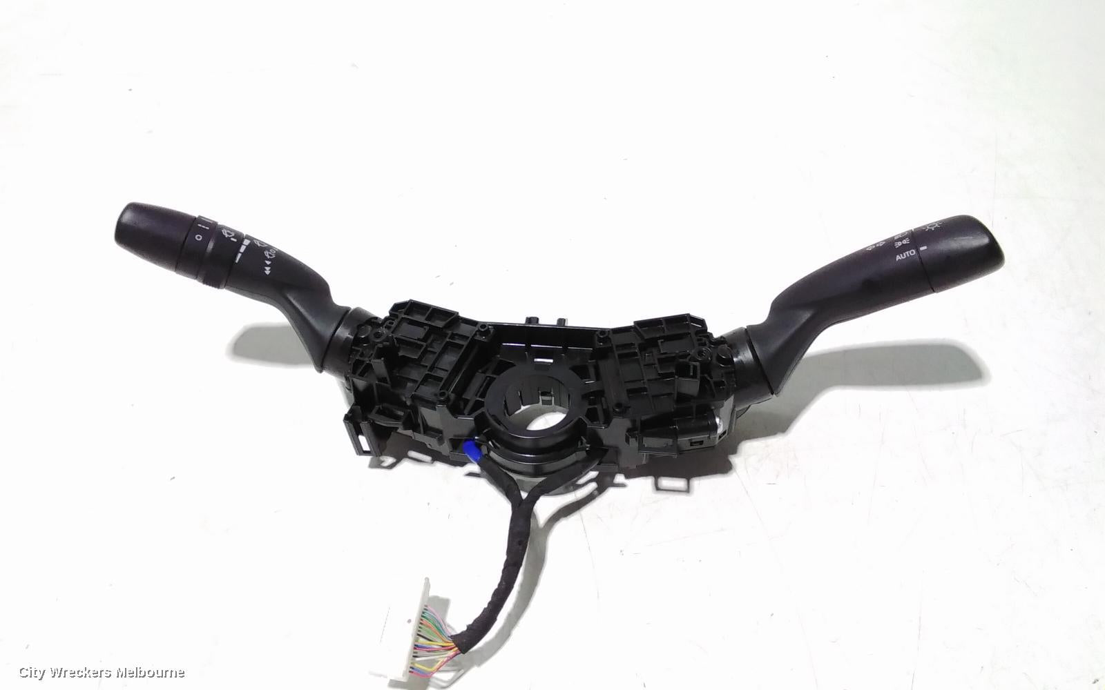 TOYOTA HIACE COMBINATION SWITCH, COMBINATION SWITCH ASSY, NON FOGLAMP TYPE, 300 SERIES, 04/2019 ONWARDS - Image 1