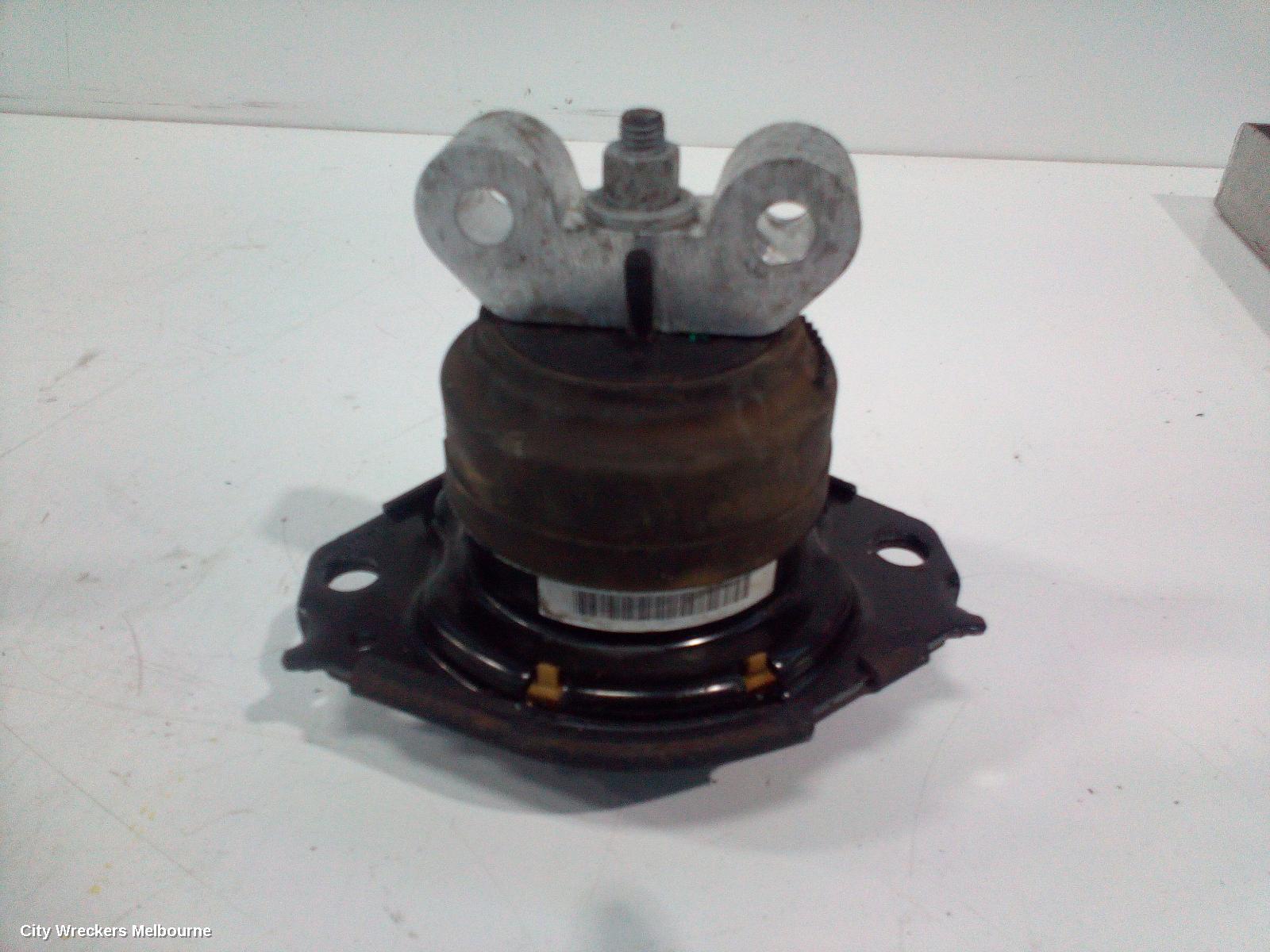 CHRYSLER 300C MOUNT, ENGINE MOUNT, PETROL, 3.6, LX, 05/2012 - 12/2021 - Image 3