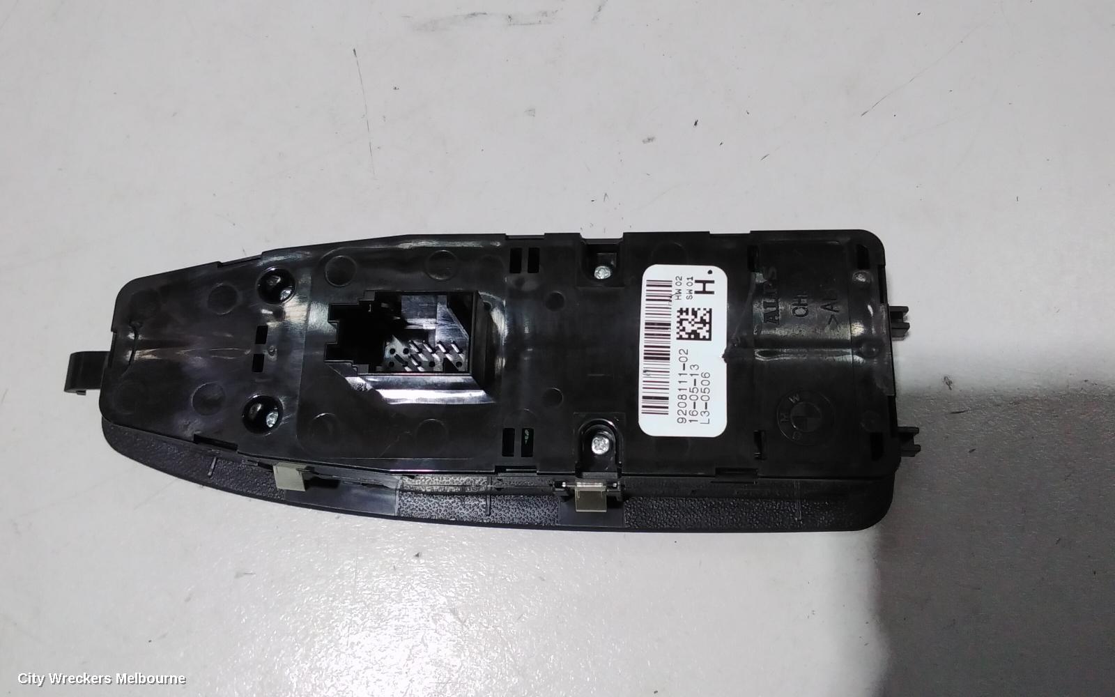 BMW 3 SERIES PWR DR WIND SWITCH, RH FRONT (MASTER SWITCH), NON FOLDING MIRROR, NON AUTO DIP, NON SUN BLIND BUTTON TYPE, F30, SEDAN, 11/2011 - 02/2019 - Image 3