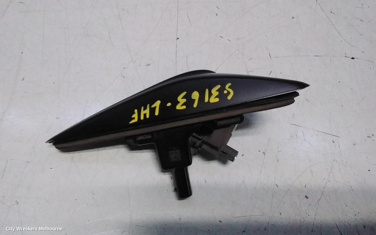 TESLA MODEL Y REVERSE CAMERA, 1ST GEN, SIDE CAMERA (LH GUARD), 03/2022 - 02/2025 - Image 2