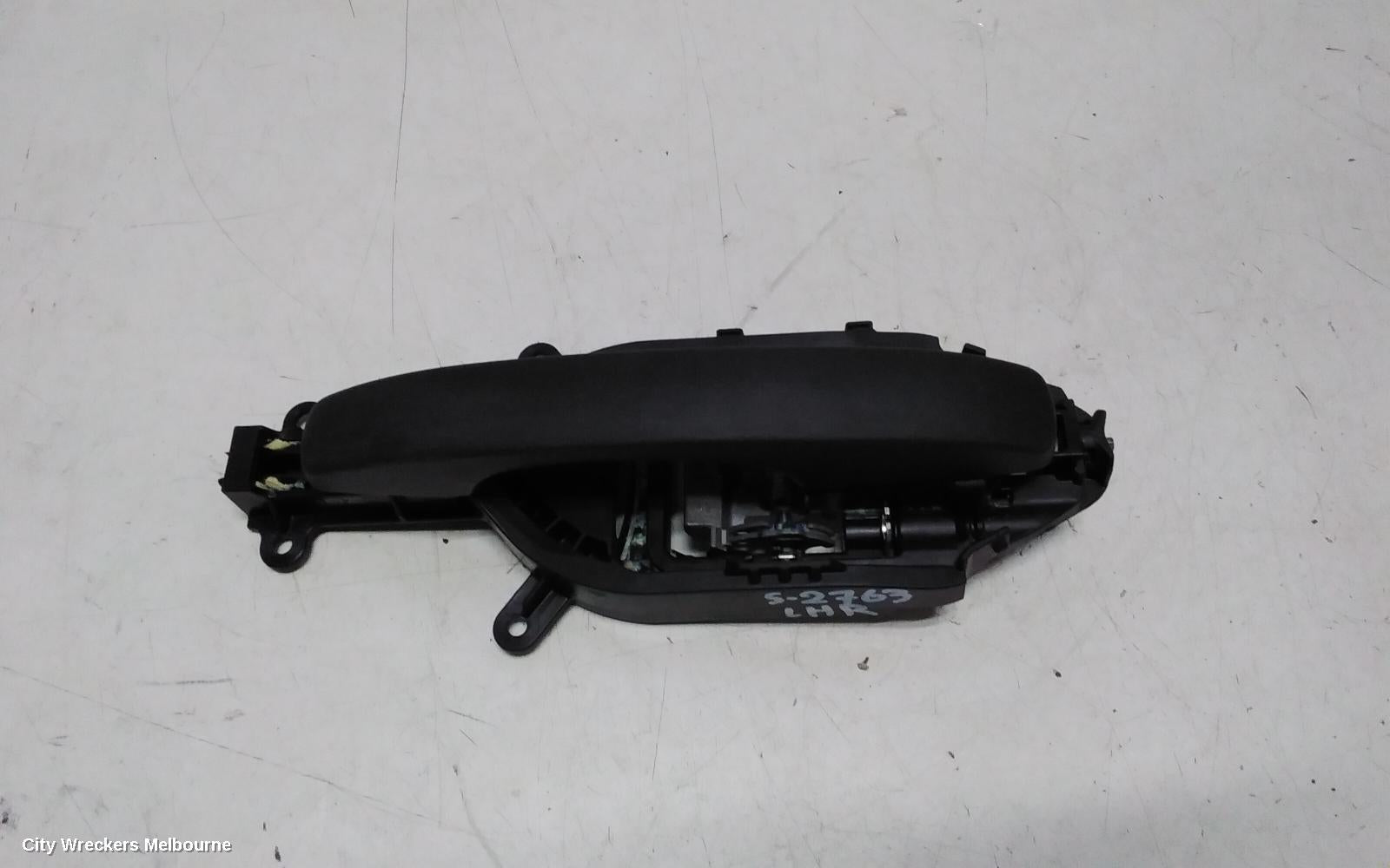 FORD RANGER DOOR HANDLE, RA, LH REAR, OUTER, BLACK, 05/2022 ONWARDS - Image 2