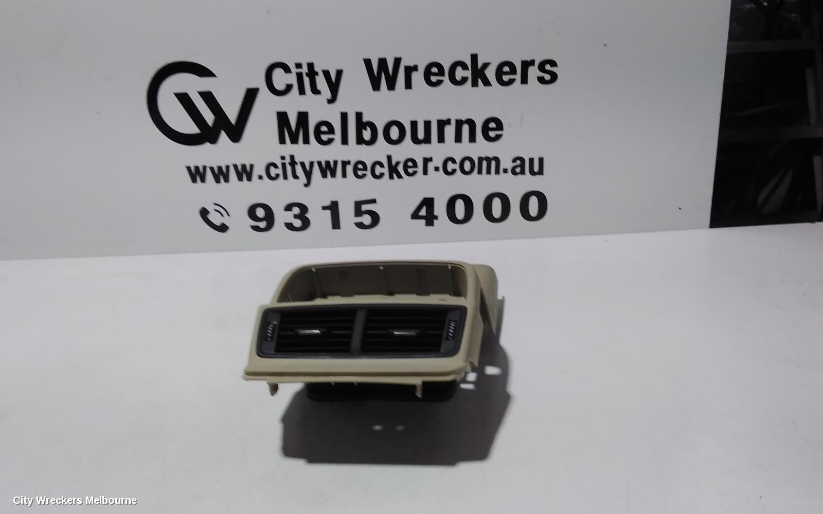 AUDI Q7, 4M, 07/2015 ONWARDS, REAR AIRVENT: 100235 - Image 3