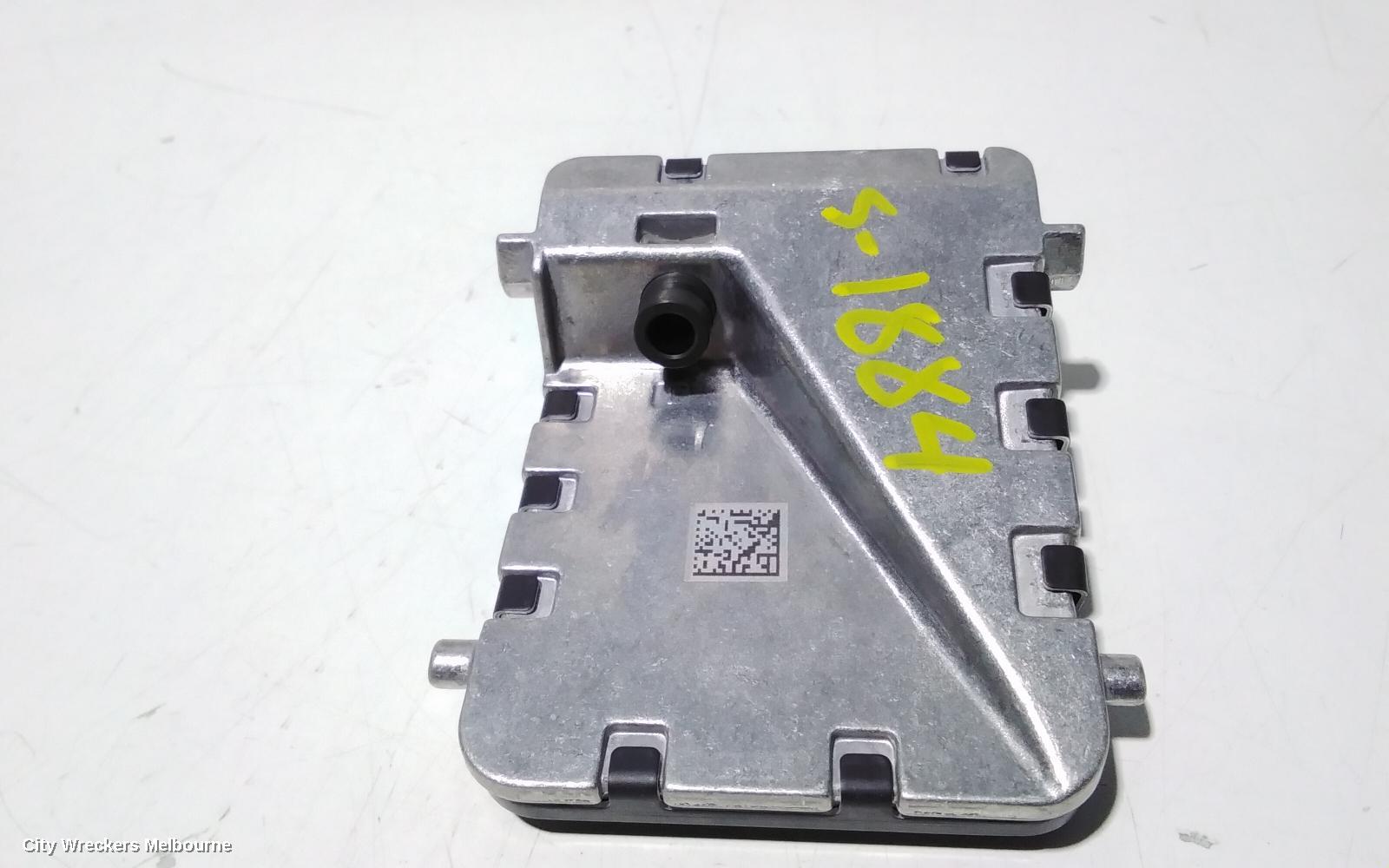 TOYOTA CAMRY REVERSE CAMERA, FRONT CAMERA (WINDSCREEN MOUNTED), XV70, 09/2017 - 08/2020 - Image 3