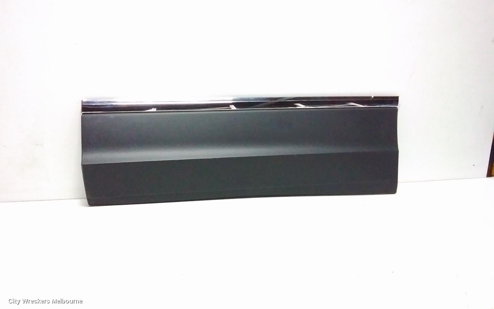 VOLKSWAGEN TIGUAN DOOR MOULD, LEFT REAR LOWER DOOR MOULD , CHROM TYPE / 7 SEATER TYPE : 117531, 5NA, DOOR MOULD, LH REAR, 06/2016 - 02/2024 - Image 3