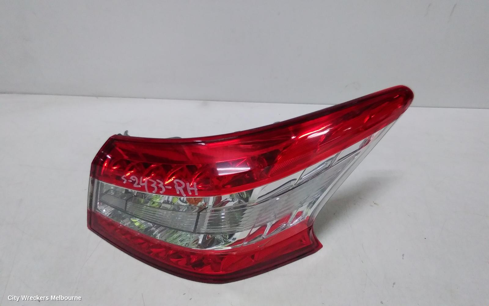 NISSAN PULSAR RIGHT TAILLIGHT, B17, SEDAN, 12/2012 - 12/2017 - Image 2
