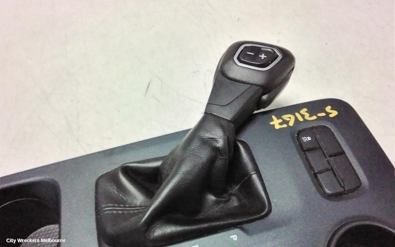 FORD RANGER GEAR STICK/SHIFTER, RA, GEAR SHIFTER, AUTO T/M, DIESEL, 2.0, TURBO/BI-TURBO, W/ BLACK STITCHING TYPE, 05/2022 ONWARDS - Image 3