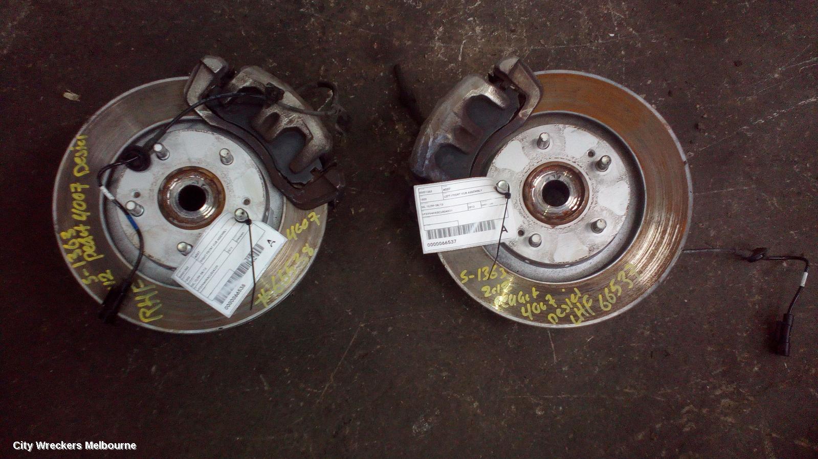 PEUGEOT 4007 RIGHT FRONT HUB ASSEMBLY, GS, 10/2009 - 08/2013 - Image 2