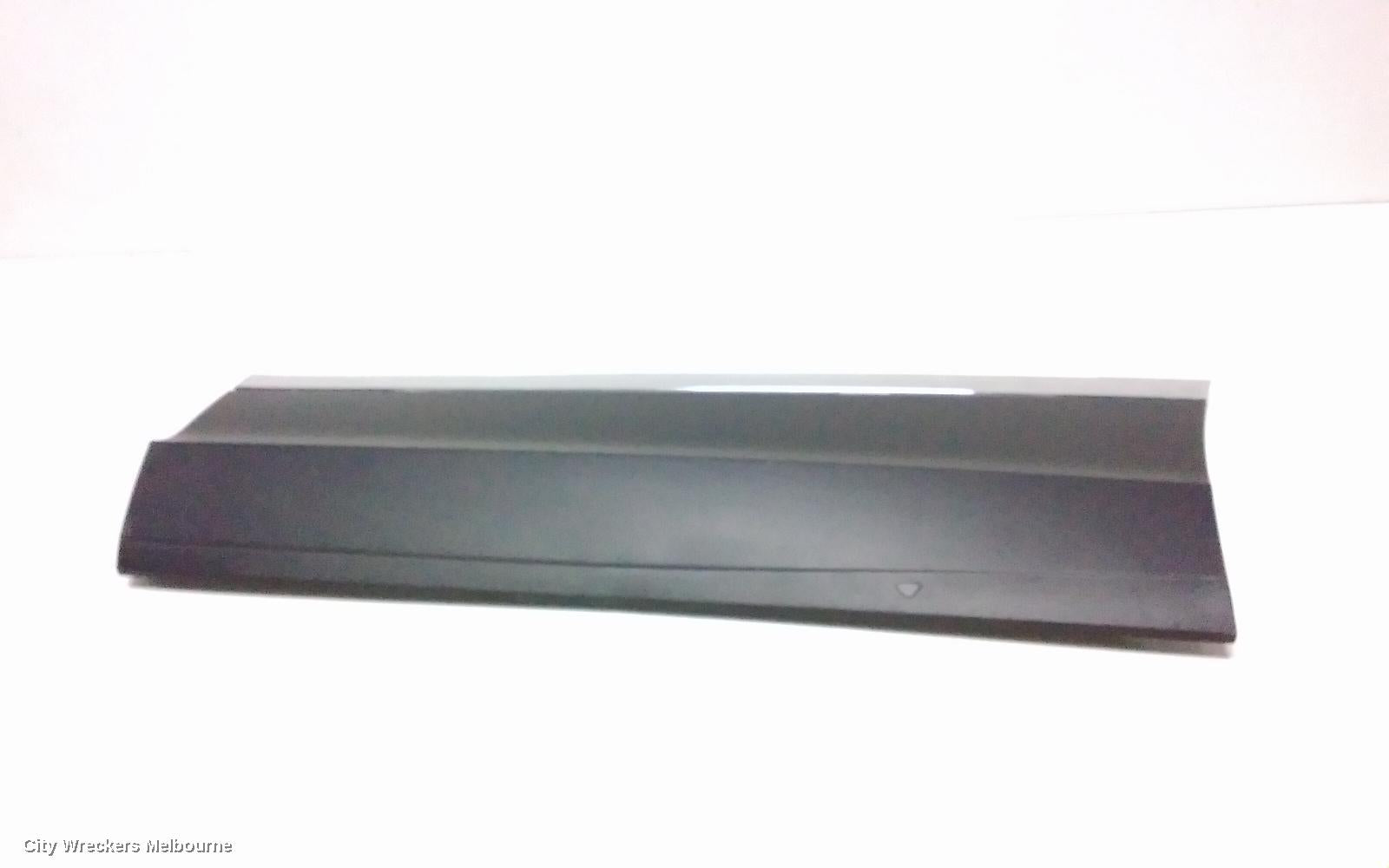 VOLKSWAGEN TIGUAN DOOR MOULD, LEFT REAR LOWER DOOR MOULD , CHROM TYPE / 7 SEATER TYPE : 117531, 5NA, DOOR MOULD, LH REAR, 06/2016 - 02/2024 - Image 1
