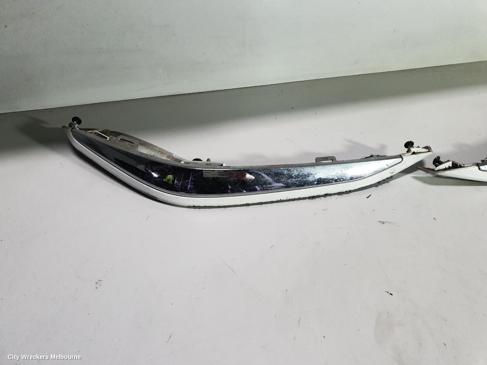 HONDA ODYSSEY, RC1, 02/2014 - 03/2022, BUMPER LIP KIT IN CHROME  RIGHT  ONLY : 61601 - Image 2