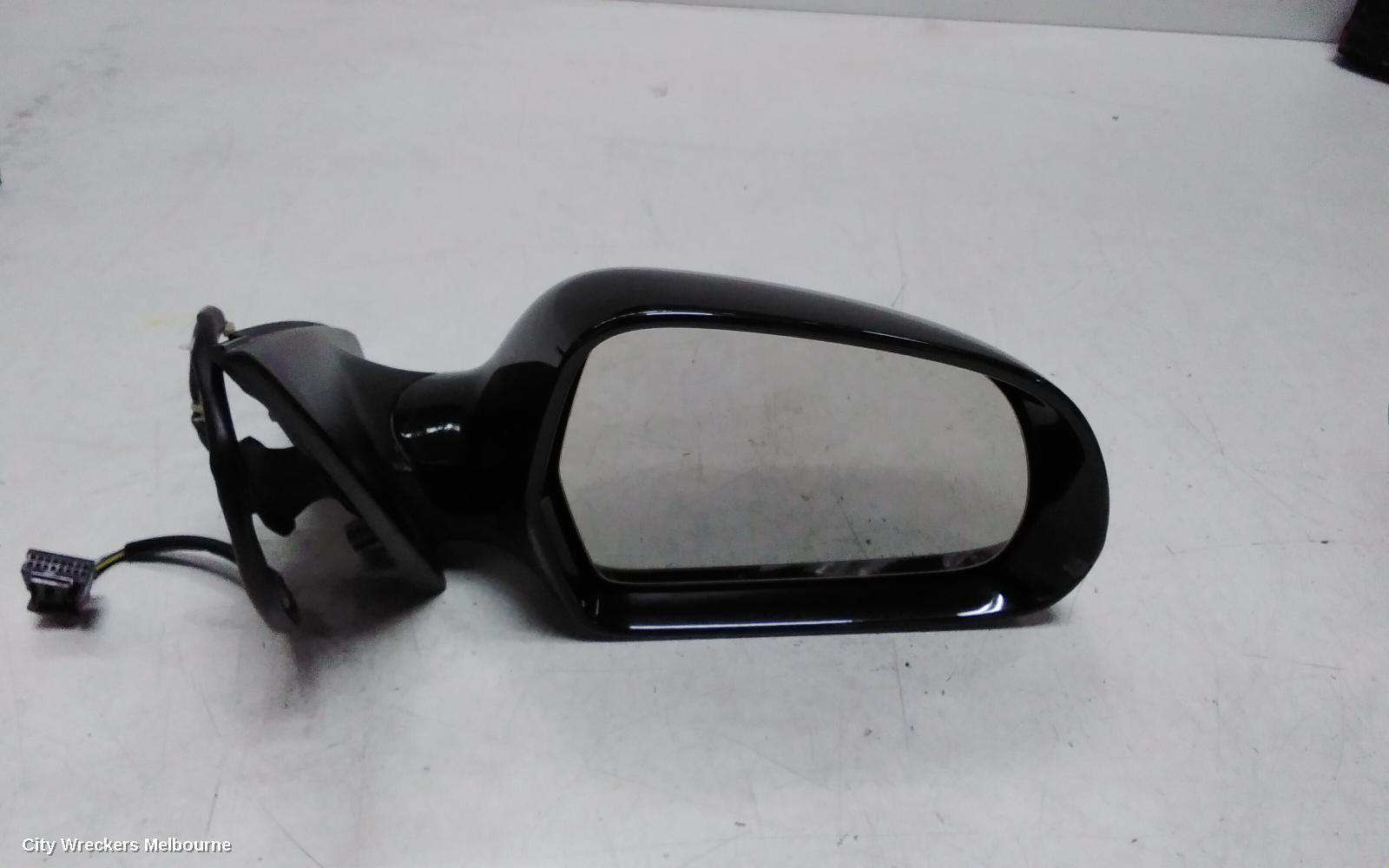 AUDI A4 RIGHT DOOR MIRROR, B8 8K, A4, MANUAL FOLD, NO LANE CHANGE ASSIST TYPE, 1 PLUG (6 WIRE), 02/2008 - 05/2009 - Image 1