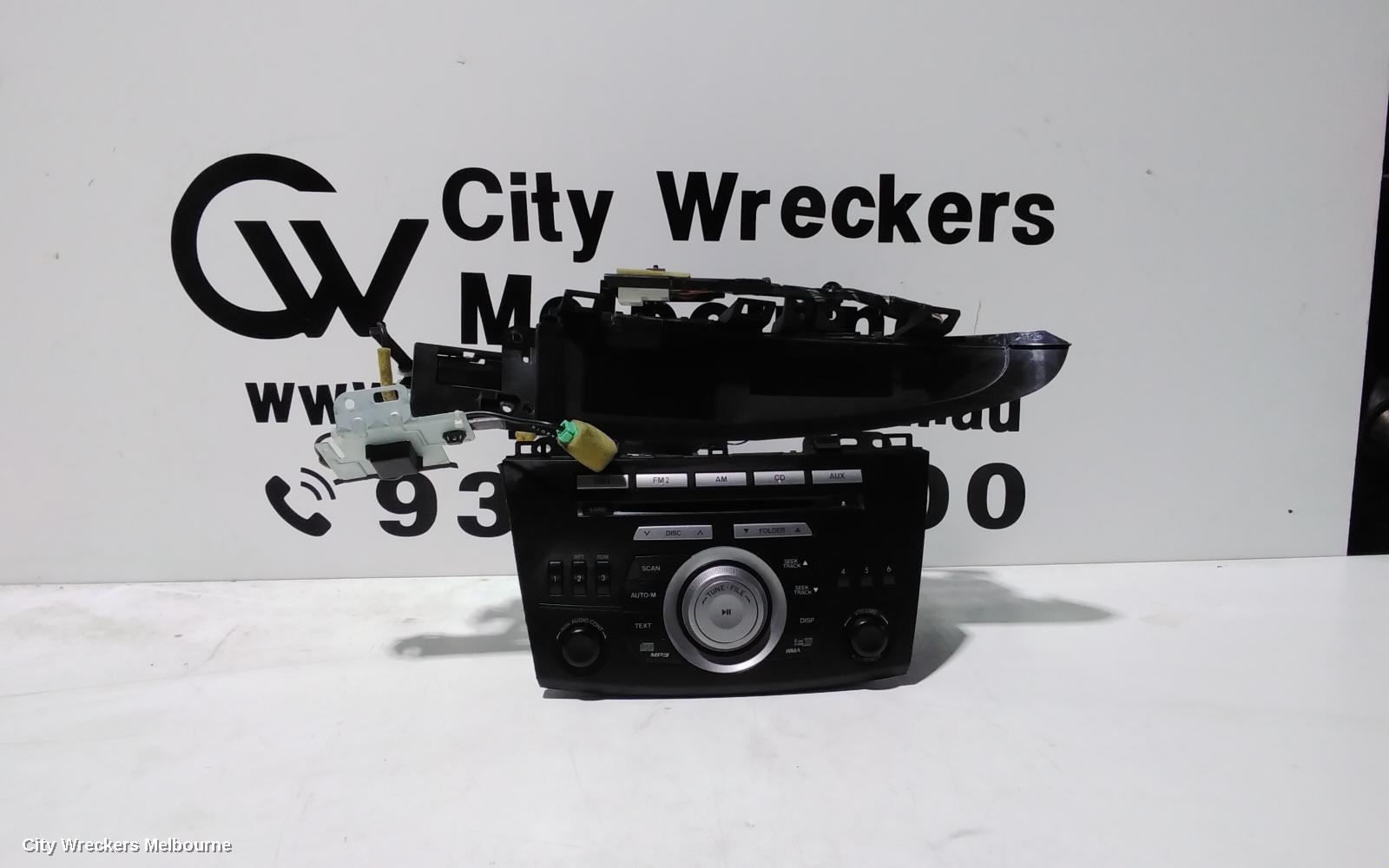 MAZDA 3 RADIO/CD/DVD/SAT/TV, SAT NAV, BL, 04/2009 - 10/2013 - Image 1