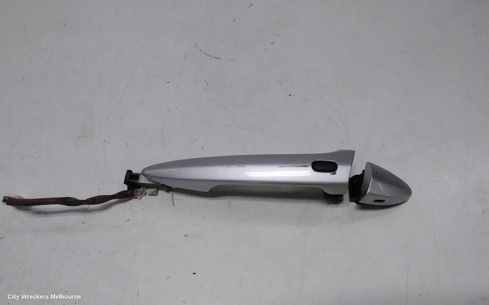 LEXUS IS250/IS250C DOOR HANDLE, OUTER, LH FRONT, COLOUR CODED, GSE20R, 10/2008 - 06/2013 - Image 3