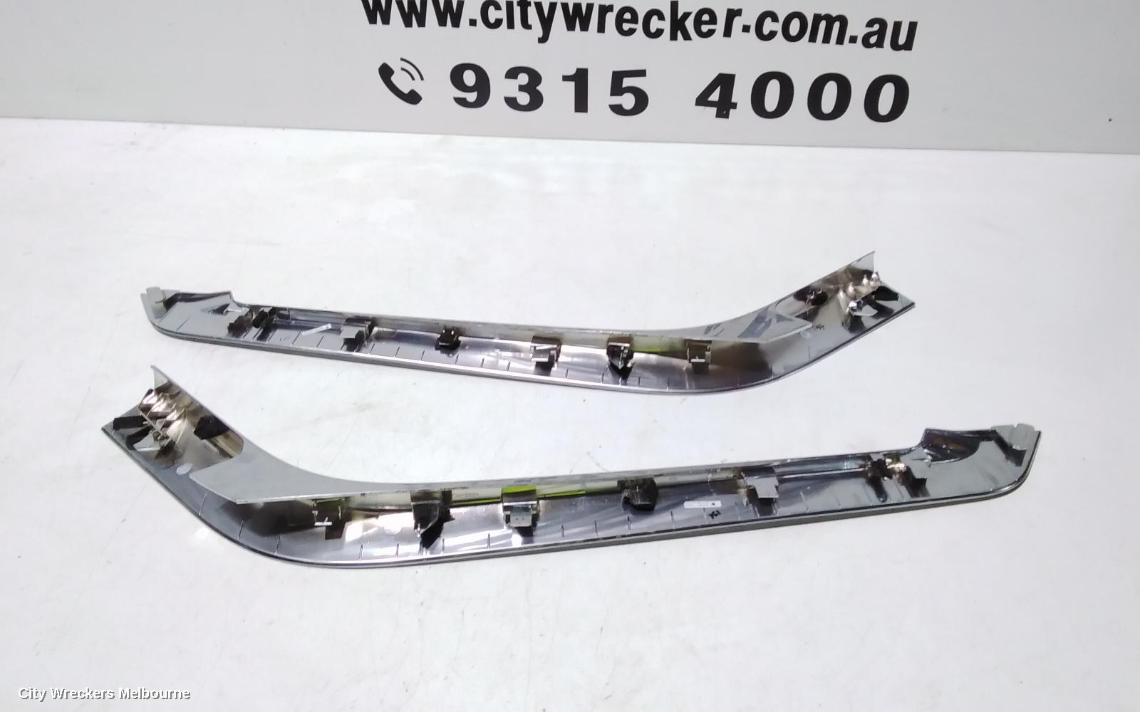 LAND ROVER RANGEROVER SPORT TRIM PANEL, L494, 12/2013 - 04/2022 - Image 2