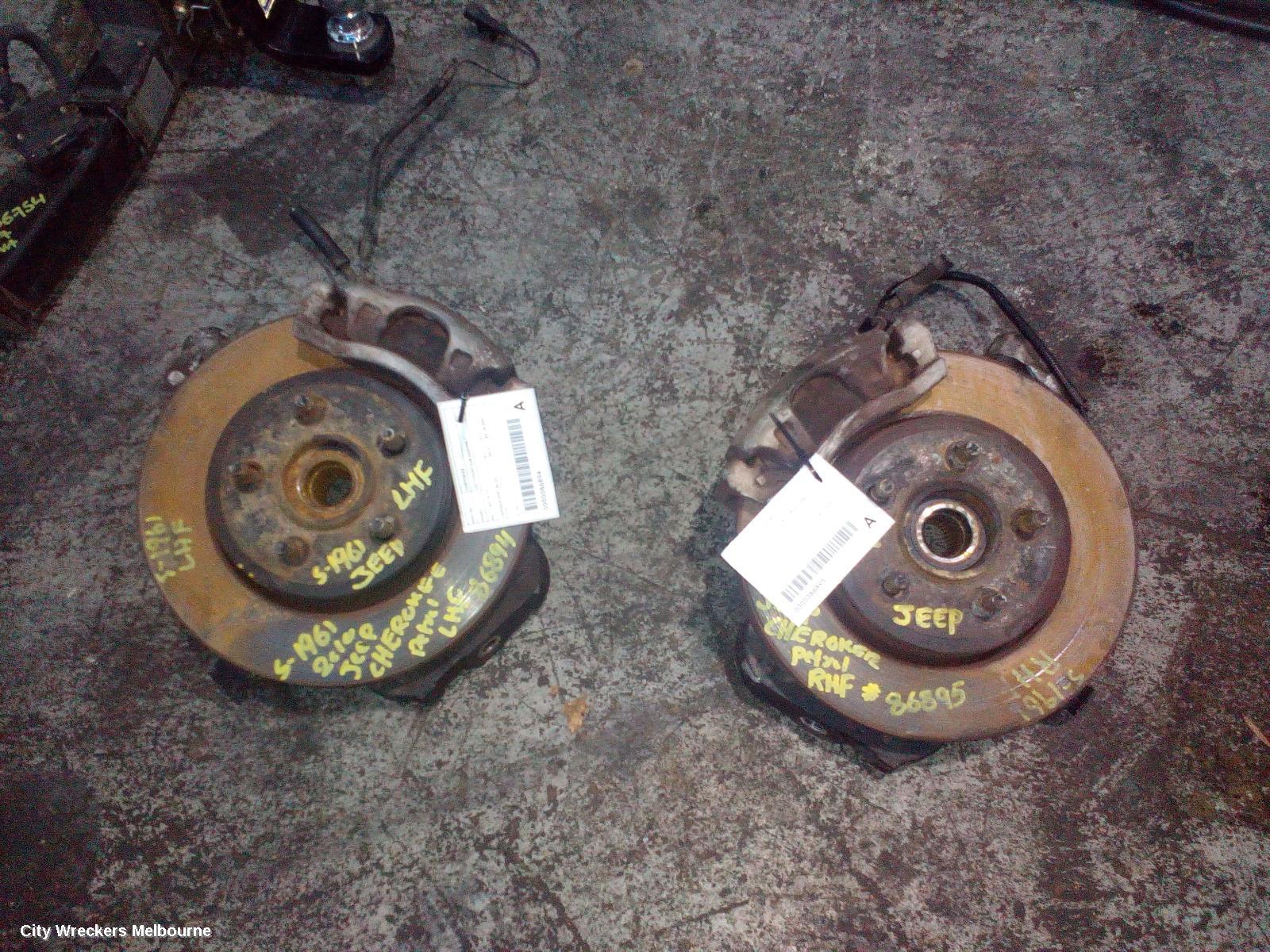 JEEP CHEROKEE RIGHT FRONT HUB ASSEMBLY, KK, 11/2007 - 10/2012 - Image 2