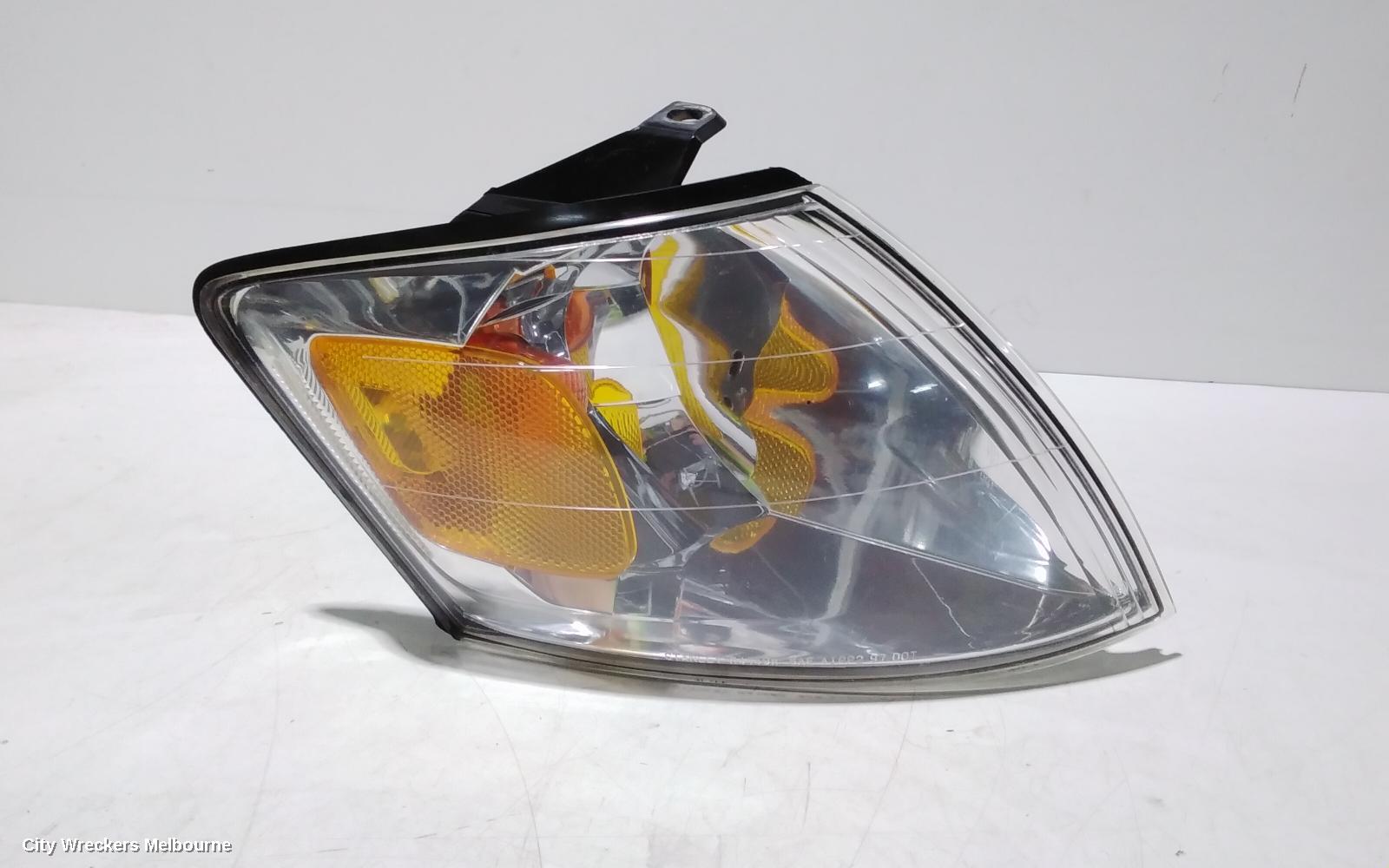 MAZDA MPV RIGHT INDICATOR/FOG/SIDE, CORNER LAMP, LW, 08/1999 - 05/2002 - Image 2