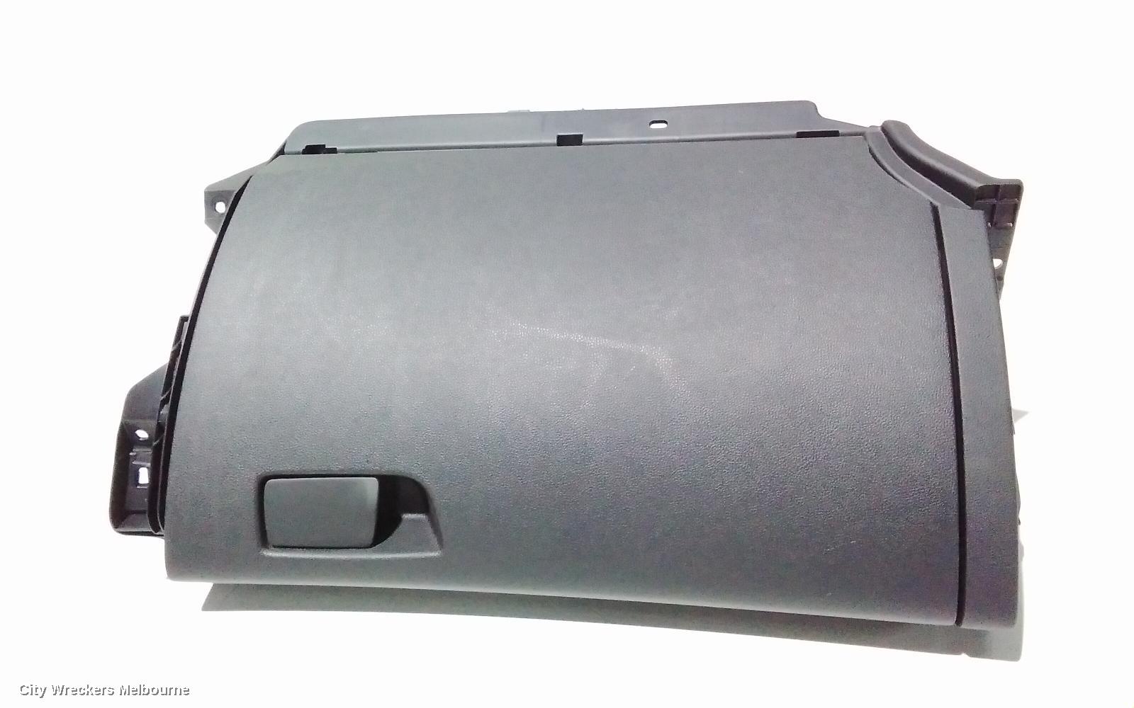 RENAULT MEGANE GLOVE BOX, GEN 4, 06/2016 - 02/2020 - Image 1