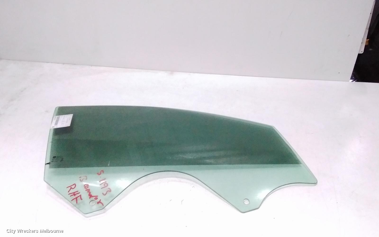 HOLDEN COMMODORE RIGHT FRONT DOOR WINDOW, ZB, 10/2017 - 12/2020 - Image 3