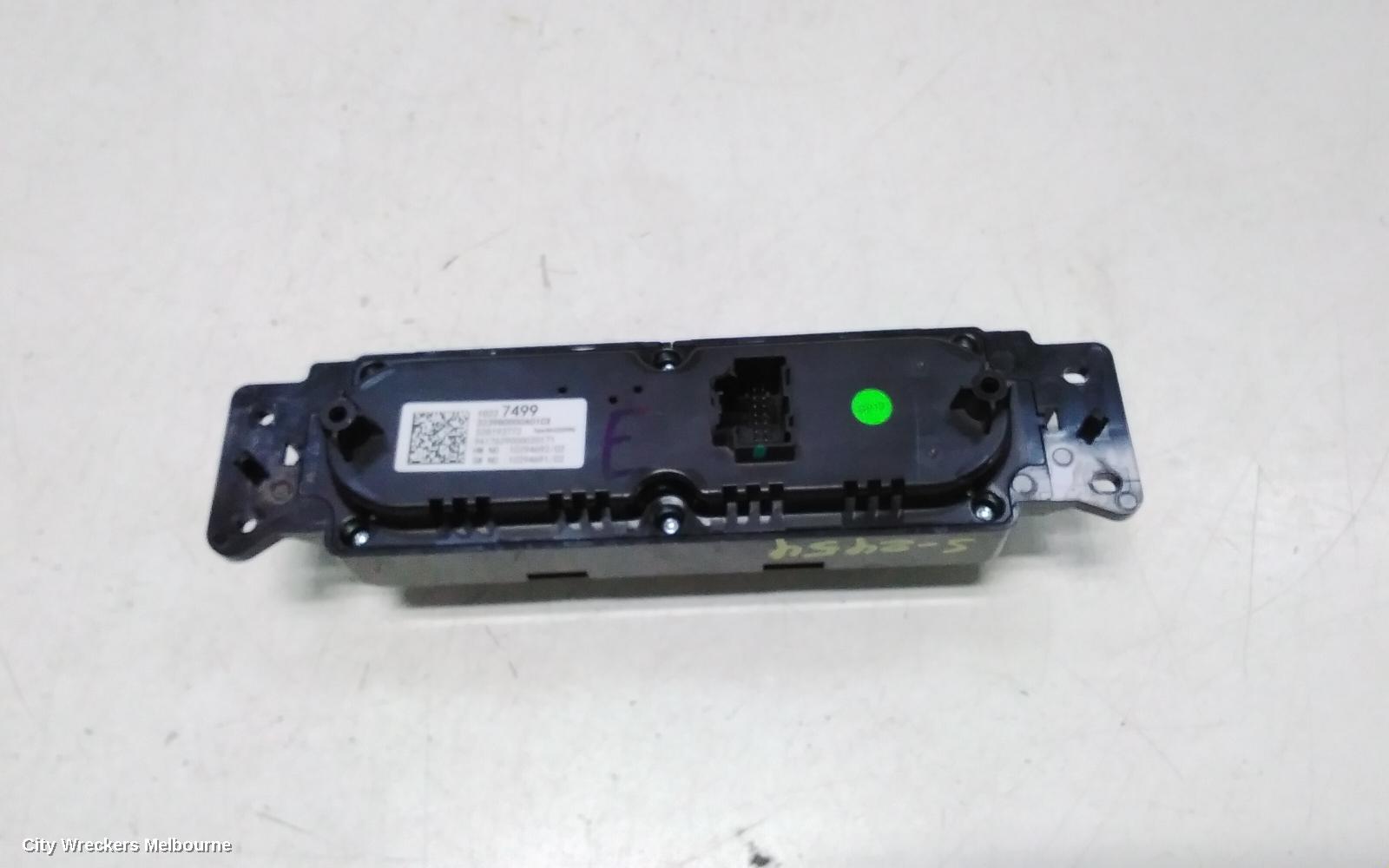 MG ZS HEATER/AC CONTROLS, AZS1, NON CLIMATE CONTROL TYPE, 09/2017 - 12/2021 - Image 3