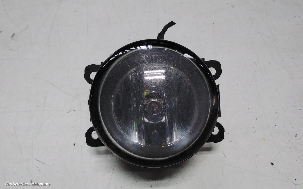 SUZUKI VITARA RIGHT INDICATOR/FOG/SIDE, BUMPER FOGLAMP, VITARA, LY (VIN TSM), 06/2015 ONWARDS - Image 2