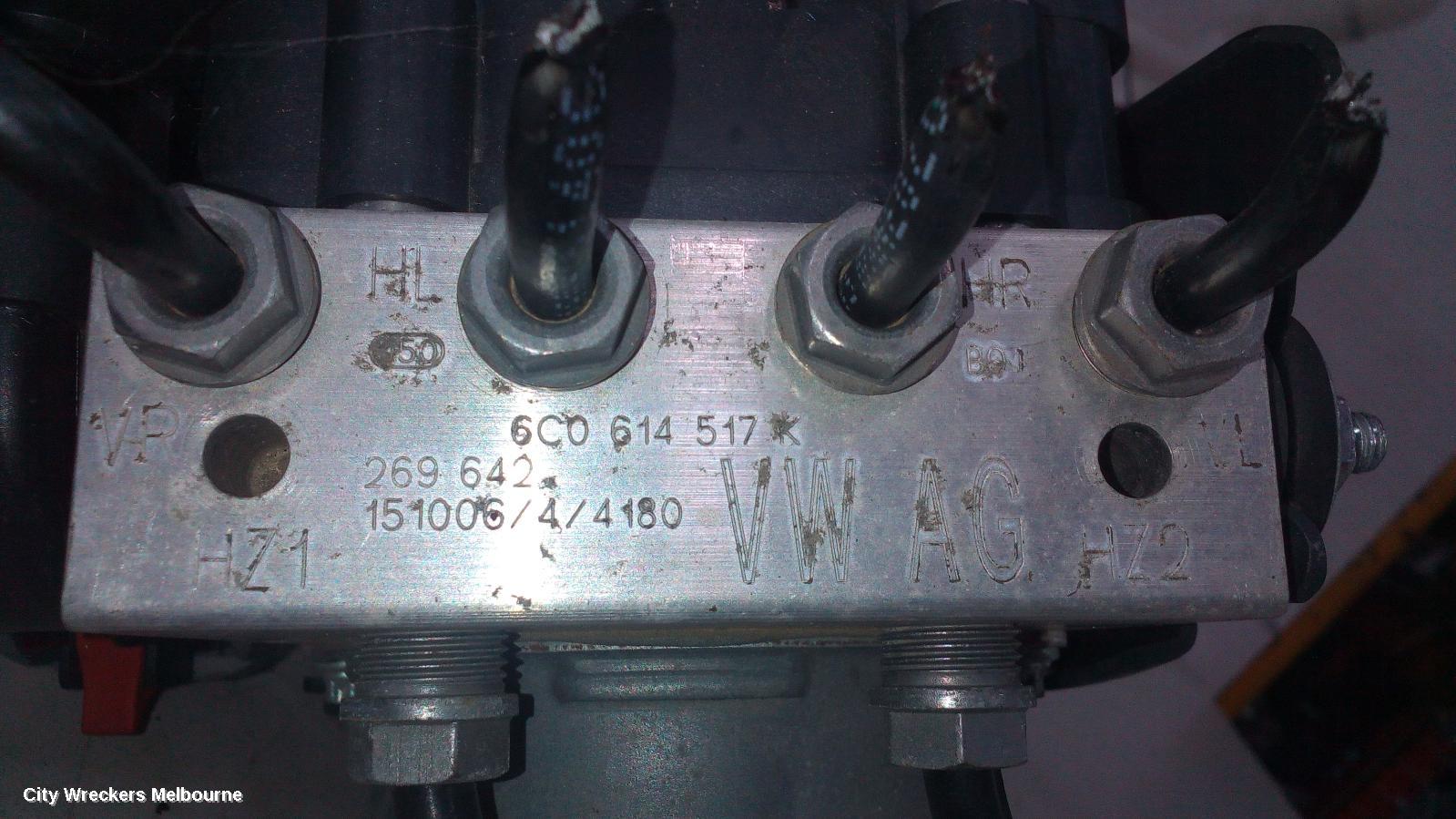 VOLKSWAGEN POLO ABS PUMP/MODULATOR, 6R, P/N 6C0614517K, 05/2014 - 09/2017 - Image 2