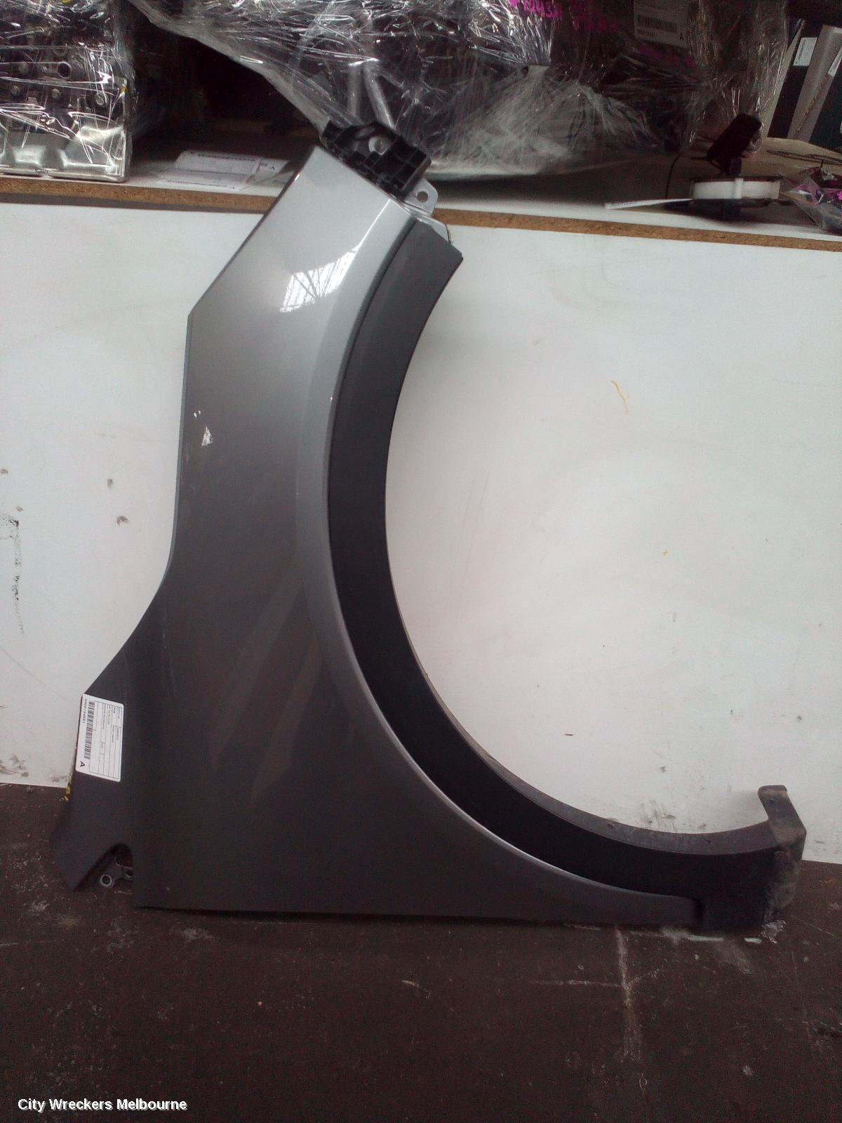 KIA SORENTO RIGHT GUARD, UM, 03/2015 - 02/2020 - Image 2