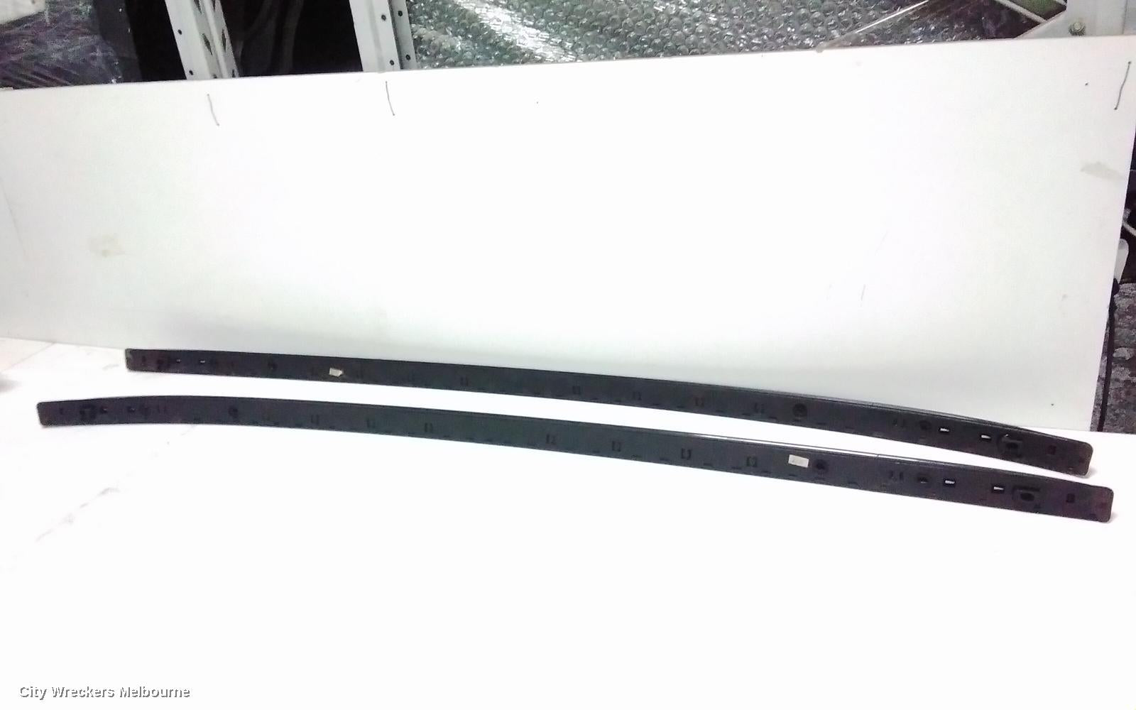 HYUNDAI TUCSON ROOF RAIL - Image 3