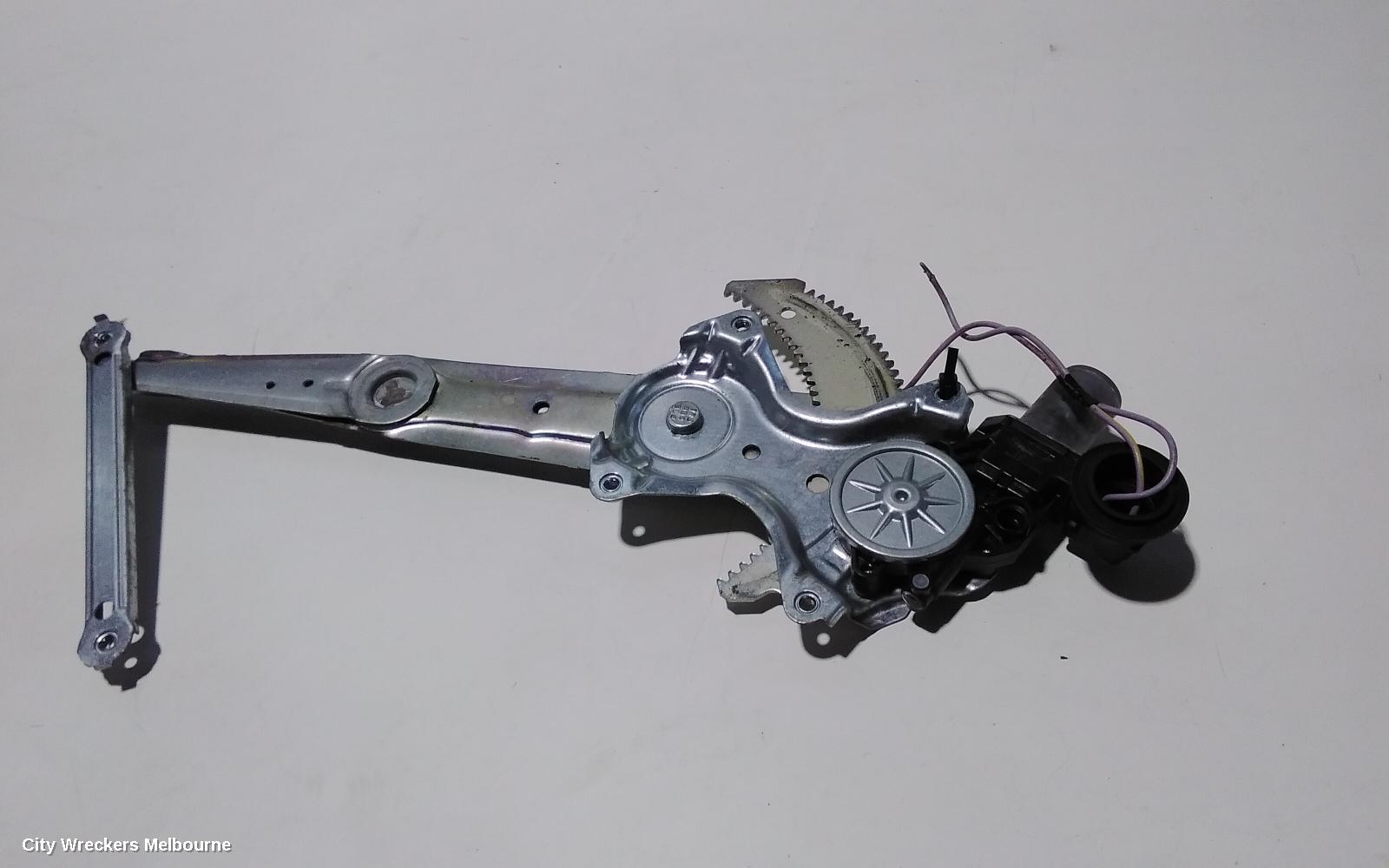 TOYOTA HILUX LEFT FRONT WINDOW REG/MOTOR, DOOR REG ASSY (REG AND MOTOR), NON SR5, 09/2015 ONWARDS - Image 1