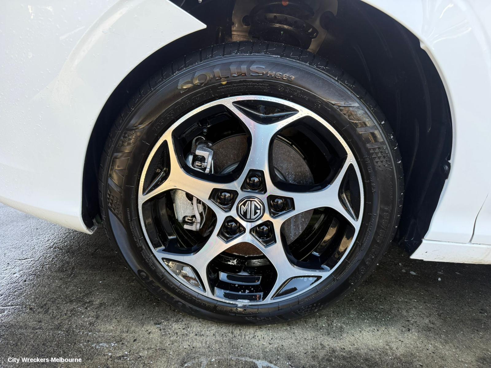MG MG3 WHEEL MAG, FACTORY, 16IN, 5 Y SPOKE, BI-COLOUR, ZP22, 03/2024 ONWARDS - Image 1