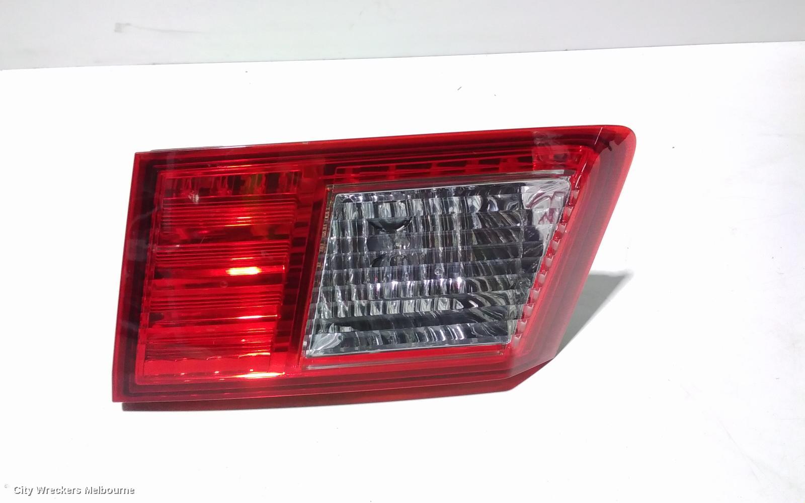 TOYOTA CAMRY REAR GARNISH, BOOTLID LAMP (RH SIDE), STANDARD, LED TYPE, ACV40/SPORTIVO, 07/2009 - 11/2011 - Image 1