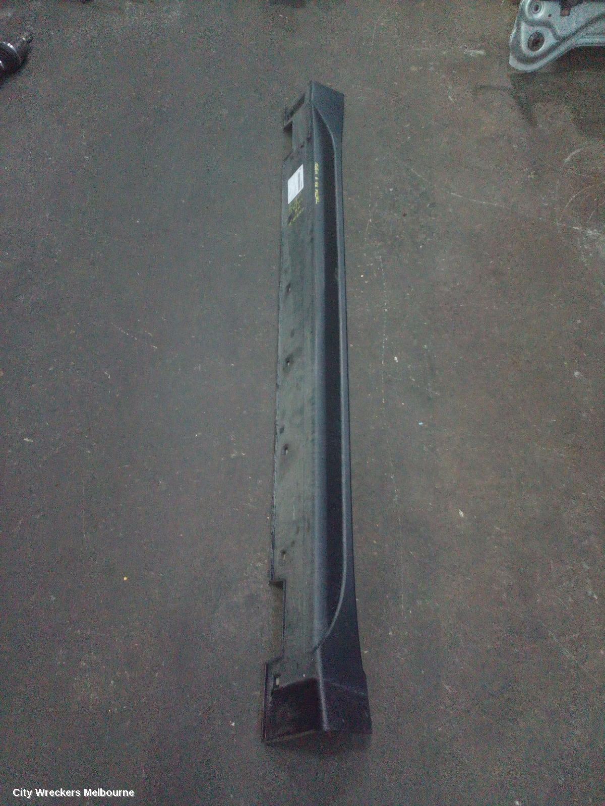 HYUNDAI TUCSON SIDE STEP/SKIRT, TL, RH SIDE, 06/2015 - 01/2021 - Image 2