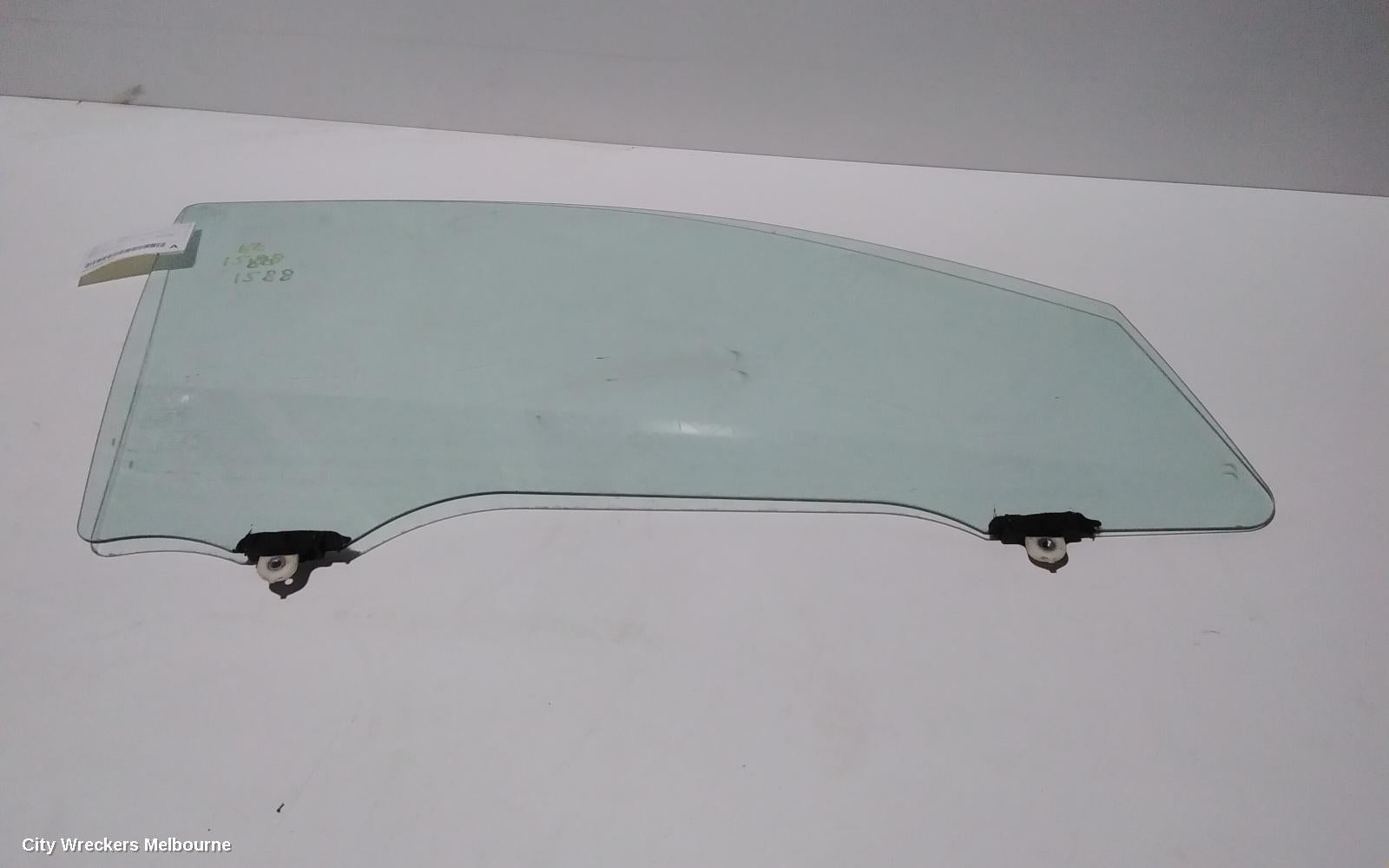 PEUGEOT 4008 RIGHT FRONT DOOR WINDOW, 05/2012 - 12/2017 - Image 2