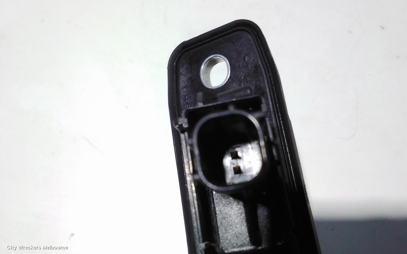 MAZDA CX5 TAILGATE HANDLE, KF, W/ RELEASE SWITCH TYPE, 02/2017 ONWARDS - Image 3