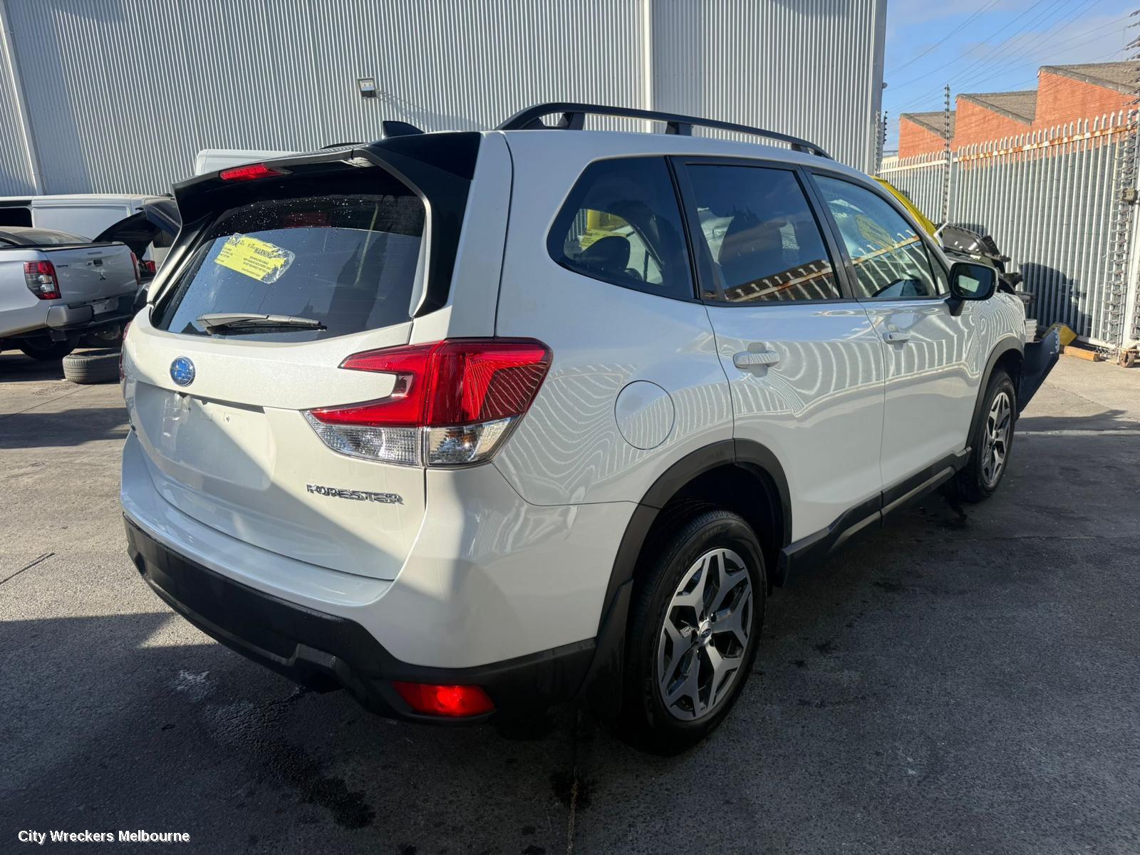SUBARU FORESTER RIGHT DOOR MIRROR, SK, W/ POWER FOLD, NON MEMORY, NON CAMERA TYPE, COLOUR CODED, 08/2018 - 11/2024 - Image 1