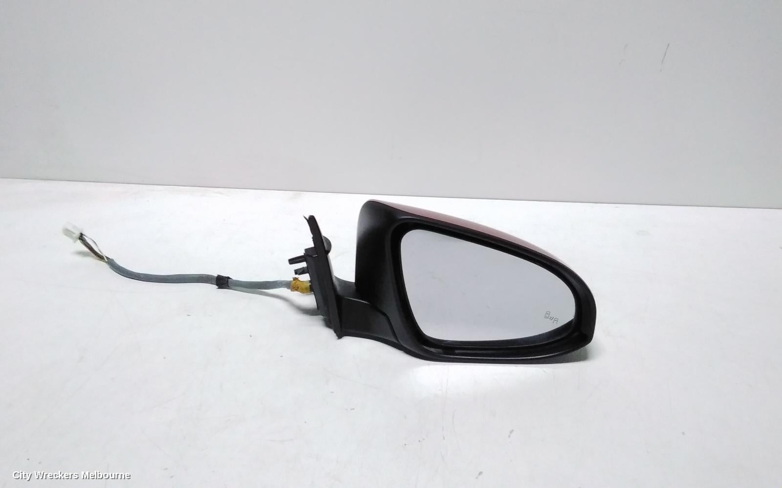 TOYOTA AURION RIGHT DOOR MIRROR, GSV50R, PRESARA/SPORTIVO ZR6, W/ AUTO DIP & BLINDSPOT TYPE, 02/2012 - 05/2015 - Image 1