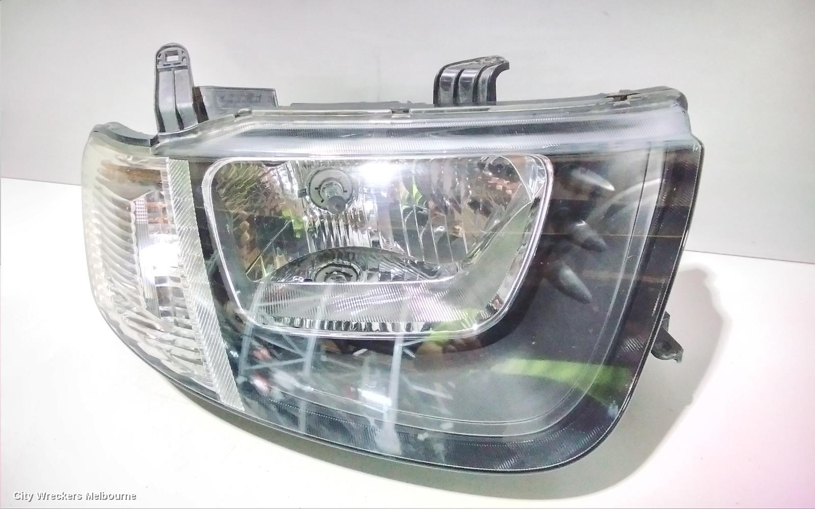 MITSUBISHI TRITON RIGHT HEADLAMP, ML, HALOGEN, STRAIGHT, CLEAR BLINKER LENS TYPE, 07/2006 - 08/2009 - Image 2