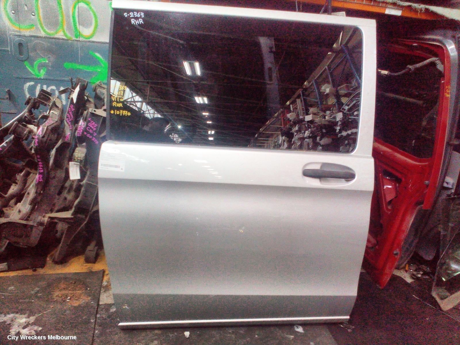 MERCEDES VITO RIGHT REAR DOOR, 447, W/ WINDOW GLASS, NON POWER TYPE, 03/2015 ONWARDS - Image 2