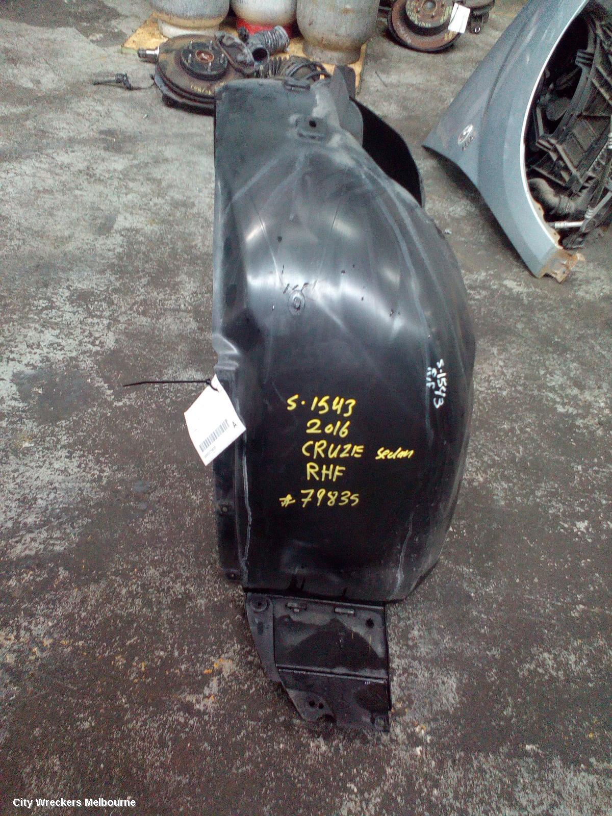 HOLDEN CRUZE RIGHT GUARD LINER, FRONT, JH, SEDAN/HATCH, 03/2011 - 01/2017 - Image 2
