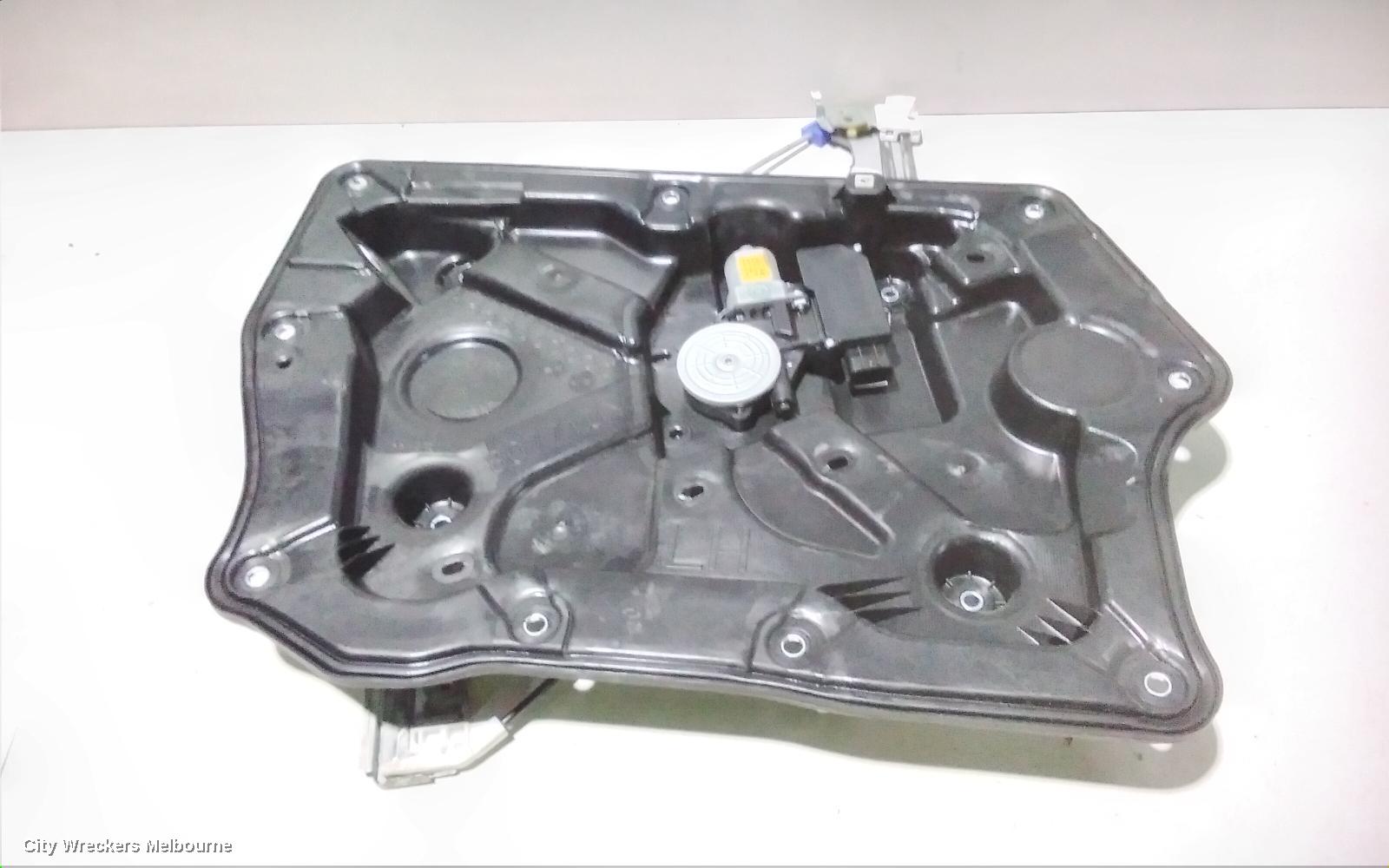 RENAULT KALEOS LEFT FRONT WINDOW REG/MOTOR, H45, DOOR REG ASSY (REG AND MOTOR), 09/2008 - 08/2013 - Image 2