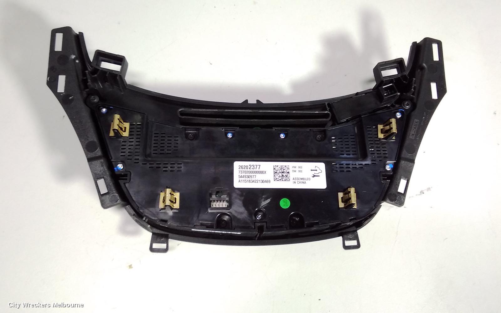 HOLDEN INSIGNIA HEATER/AC CONTROLS, GA, 02/2015 - 01/2017 - Image 2